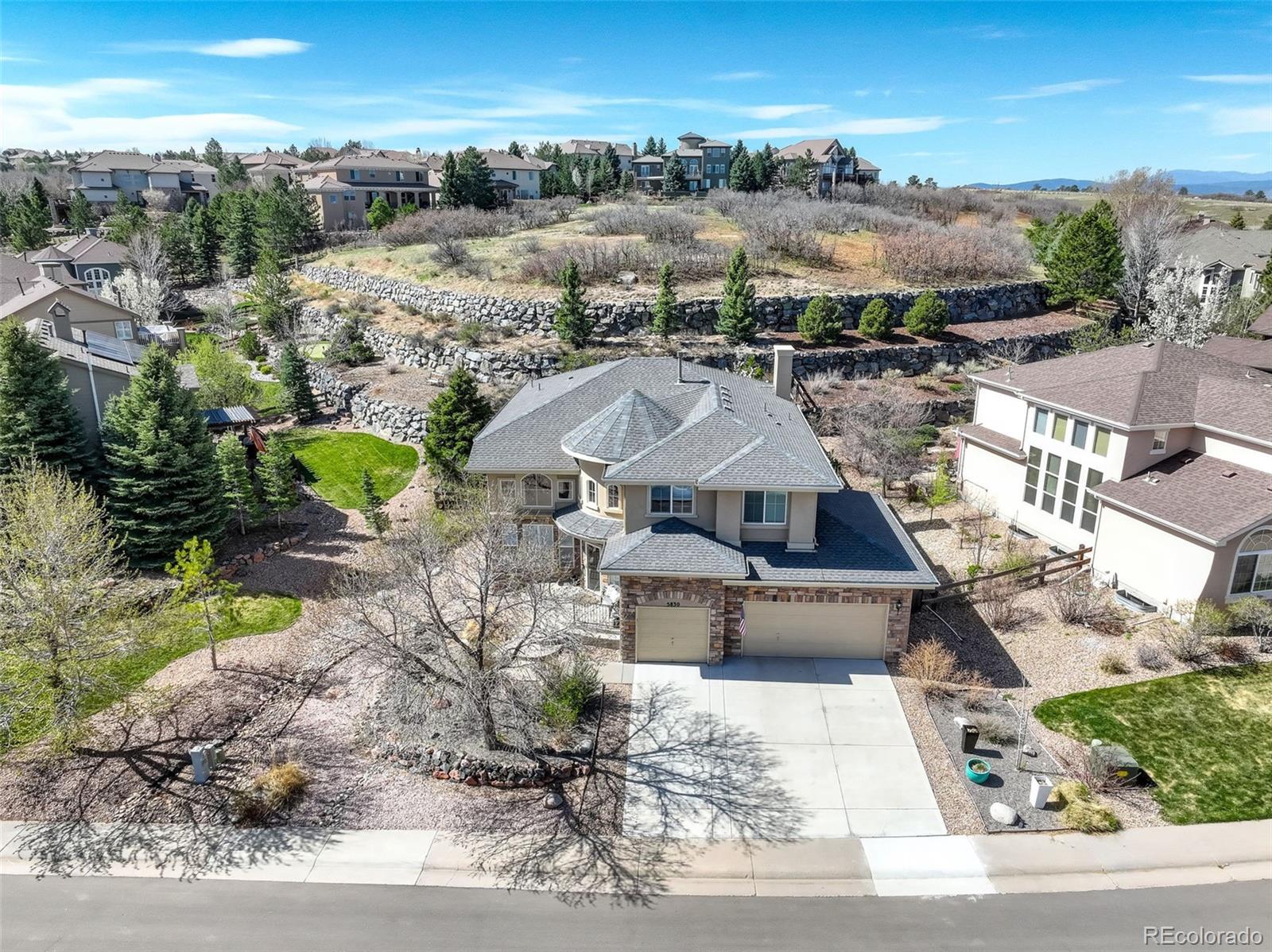 5830  Jasper Pointe Circle, castle pines MLS: 2161371 Beds: 4 Baths: 4 Price: $950,000