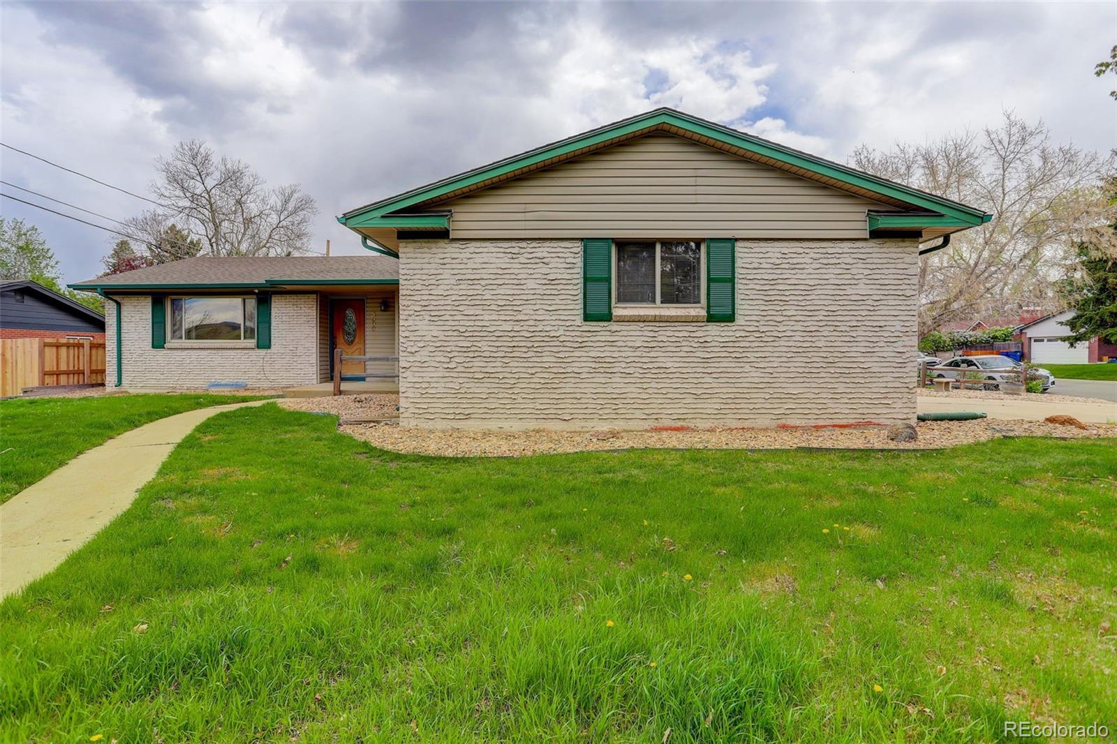 golden  House Search Picture