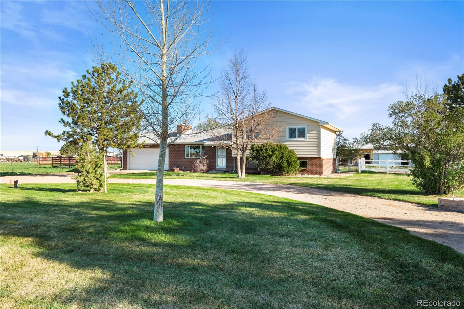 29881 E 128th Avenue, commerce city MLS: 1544177 Beds: 3 Baths: 2 Price: $775,000