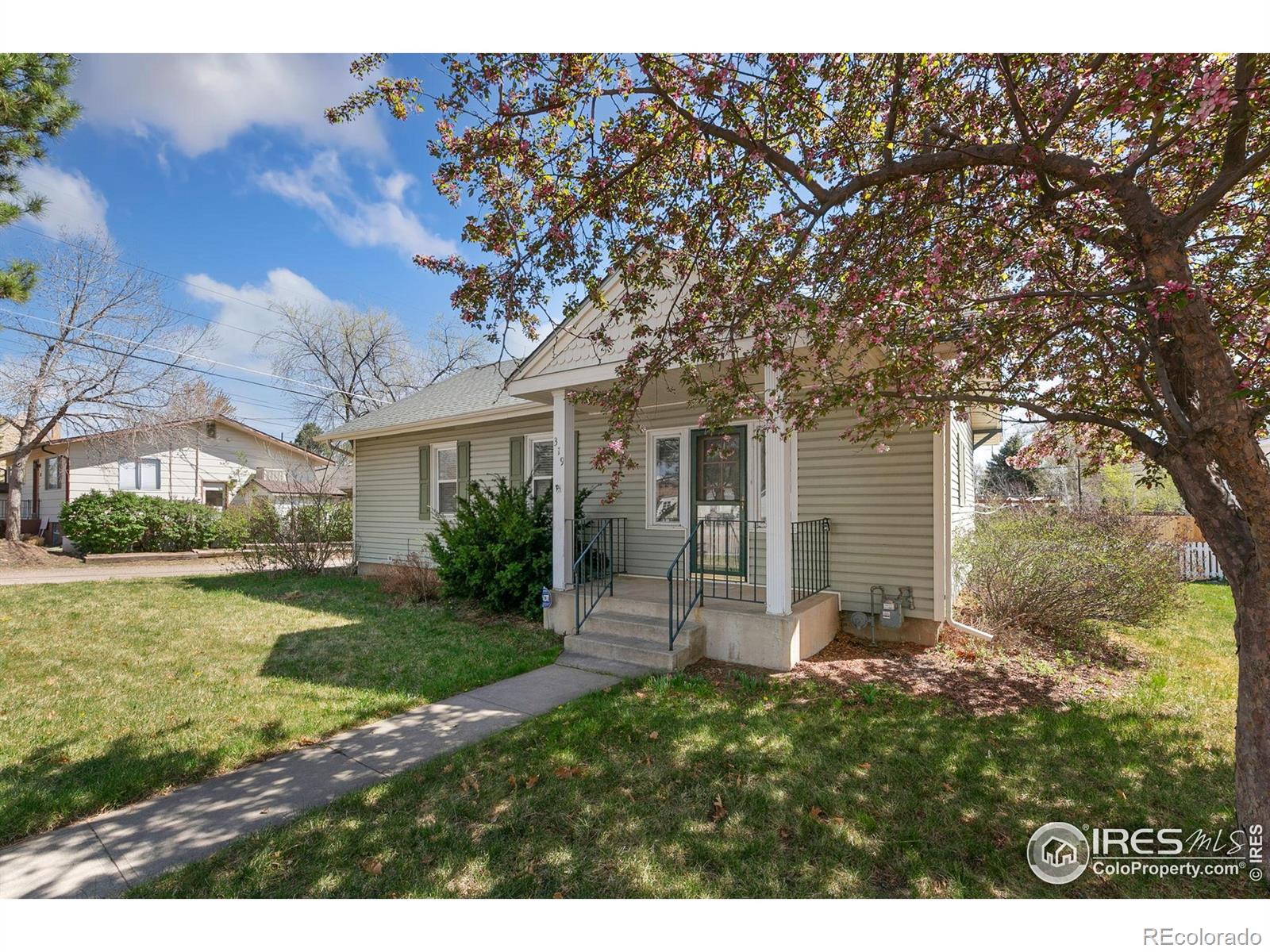319  6th Street, windsor  House Search MLS Picture