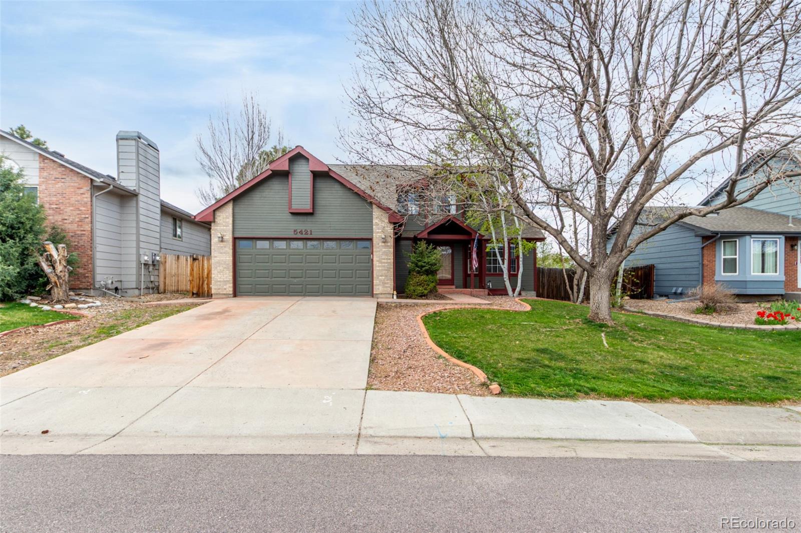 5421 S Vivian Street, littleton MLS: 3398113 Beds: 4 Baths: 4 Price: $740,000