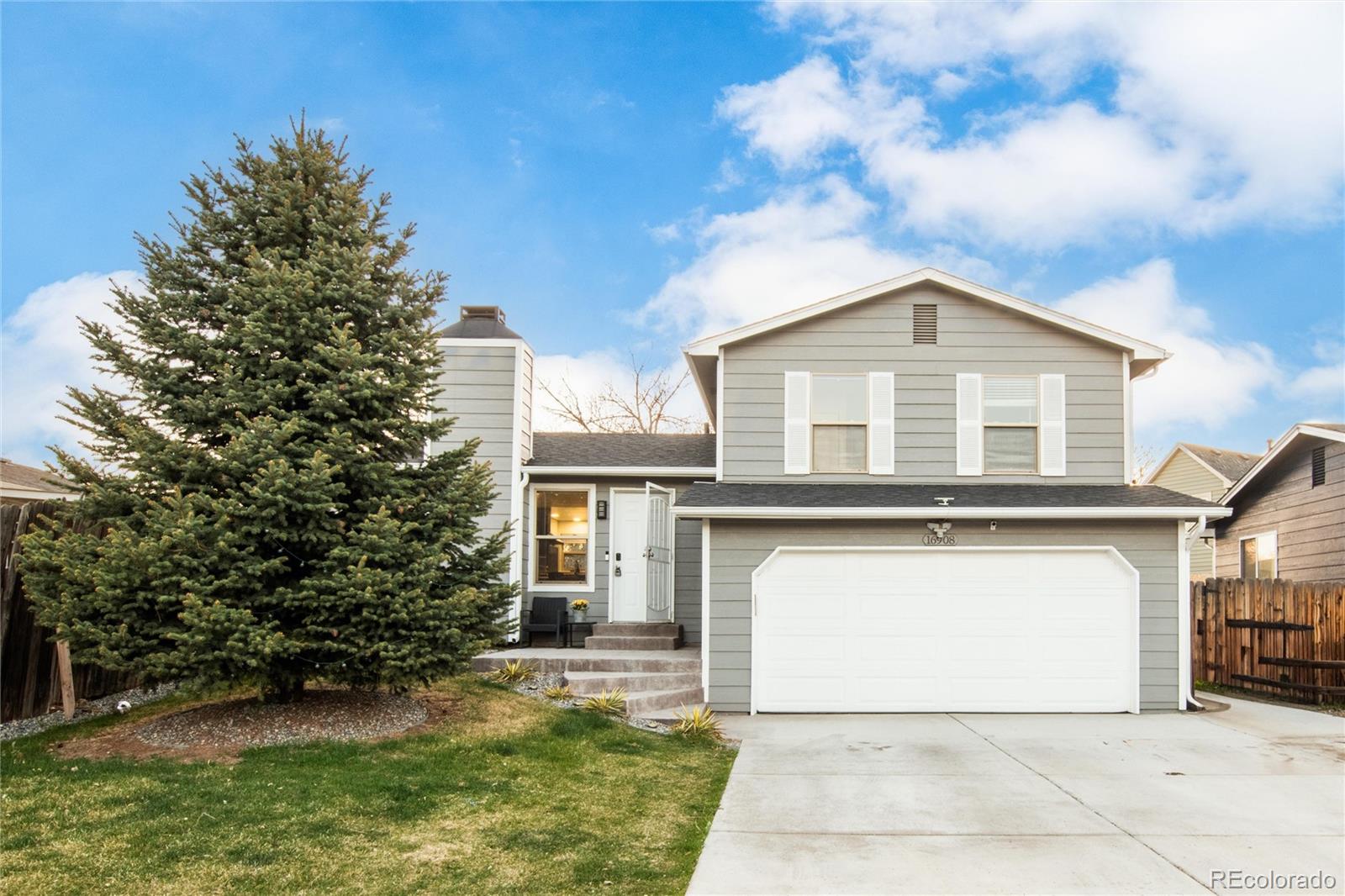 16908  Blue Mist Circle, parker MLS: 2953034 Beds: 3 Baths: 2 Price: $520,000