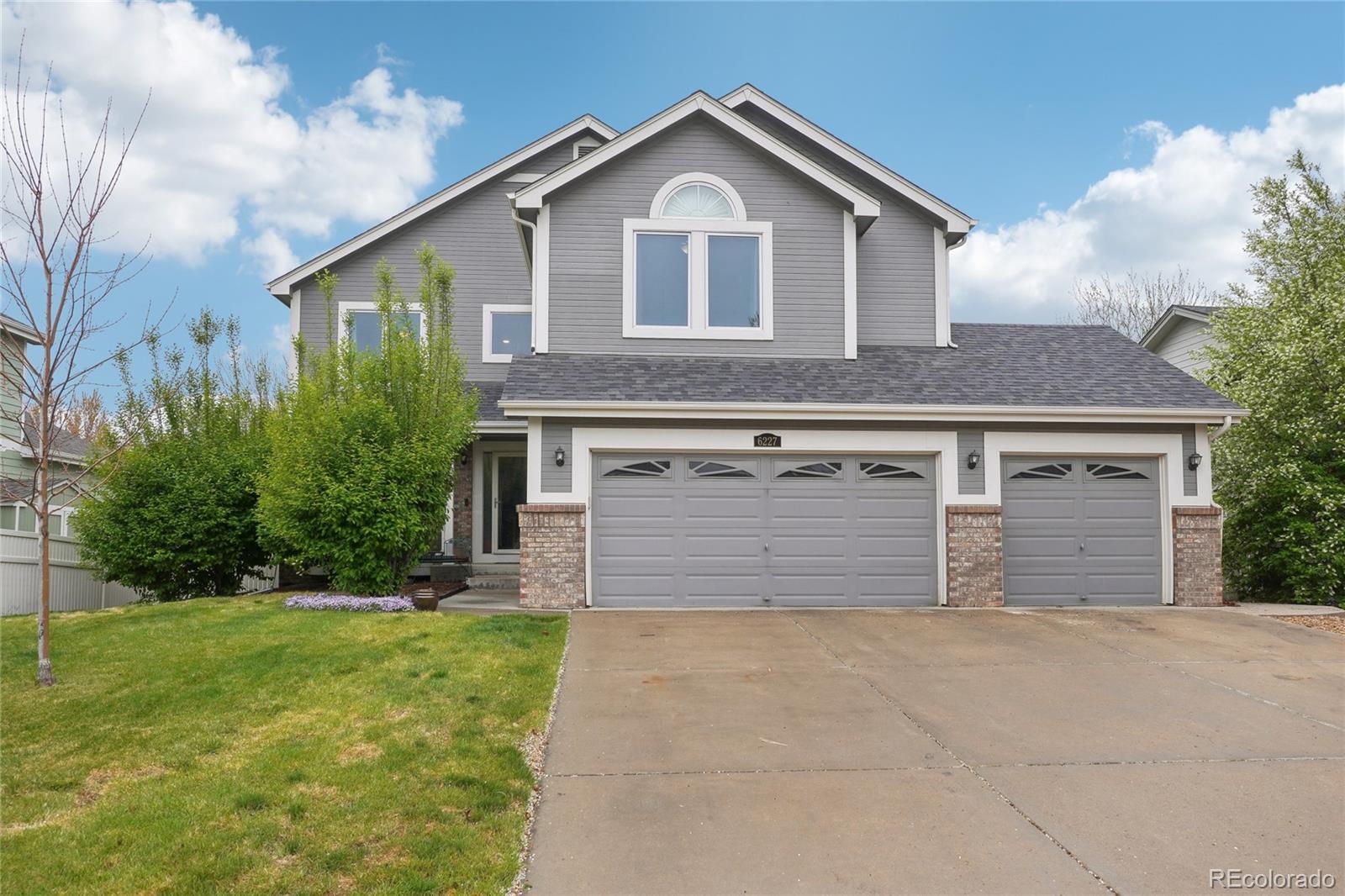 6227  Shenandoah Avenue, firestone MLS: 3717670 Beds: 5 Baths: 4 Price: $625,000