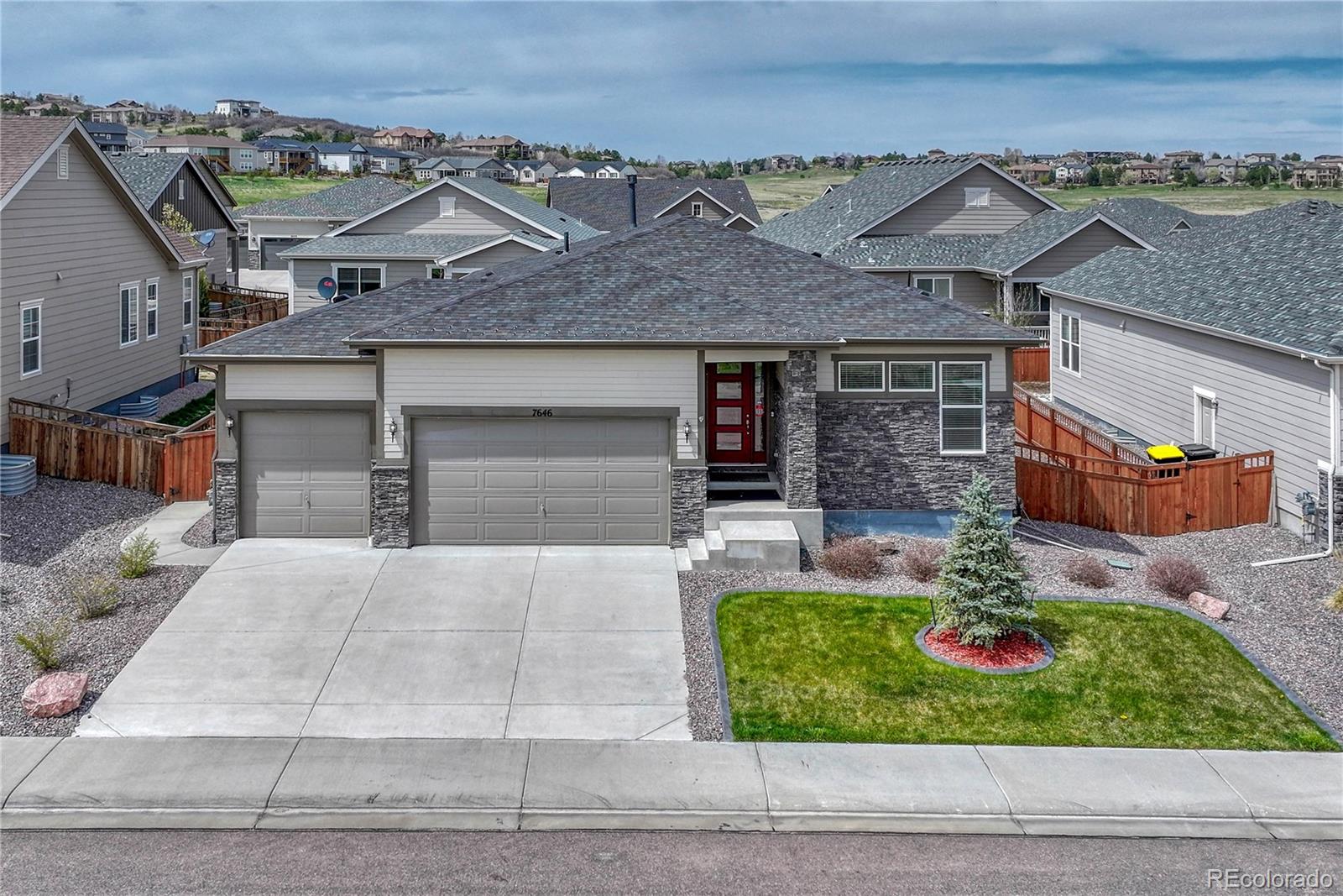 7646  Greenwater Circle, castle rock MLS: 5054086 Beds: 4 Baths: 3 Price: $710,000