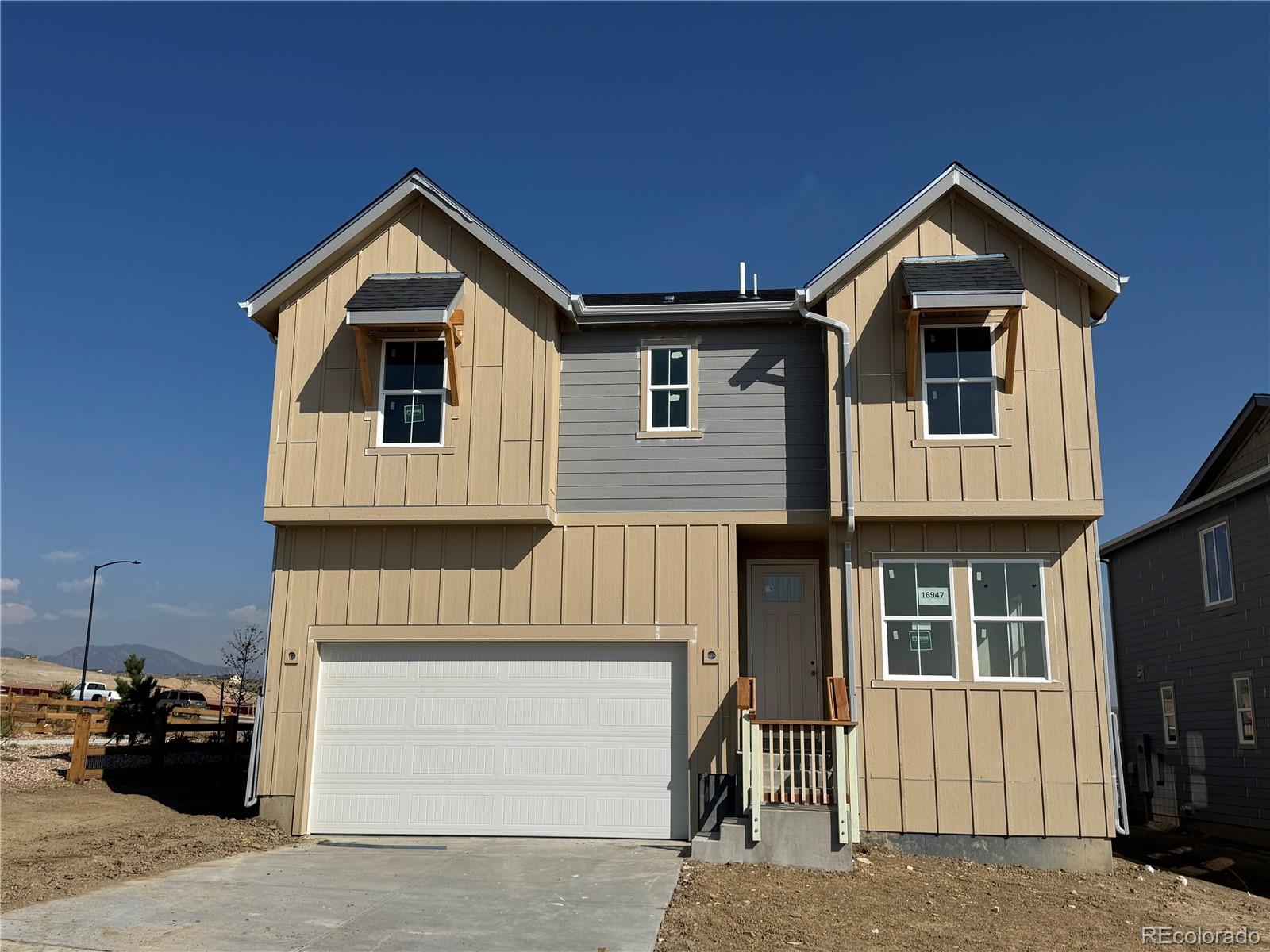 16947 W 92nd Drive, arvada MLS: 5992169 Beds: 3 Baths: 3 Price: $798,990