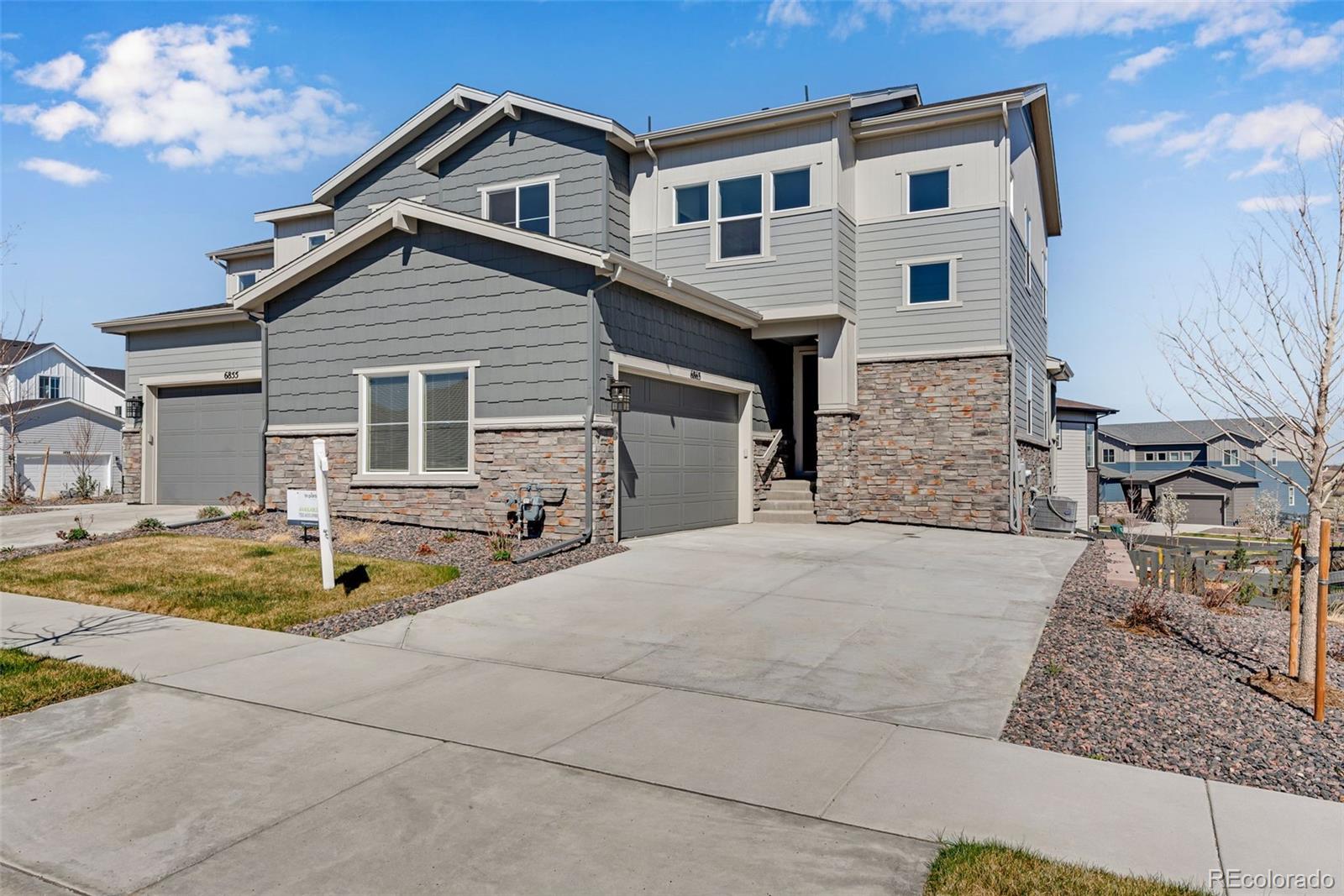 6863  Oak Canyon Circle, castle pines MLS: 9415150 Beds: 5 Baths: 4 Price: $799,900