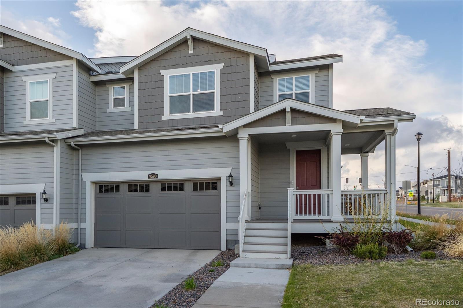 9590  Sedalia Street, commerce city MLS: 2538401 Beds: 3 Baths: 3 Price: $465,000