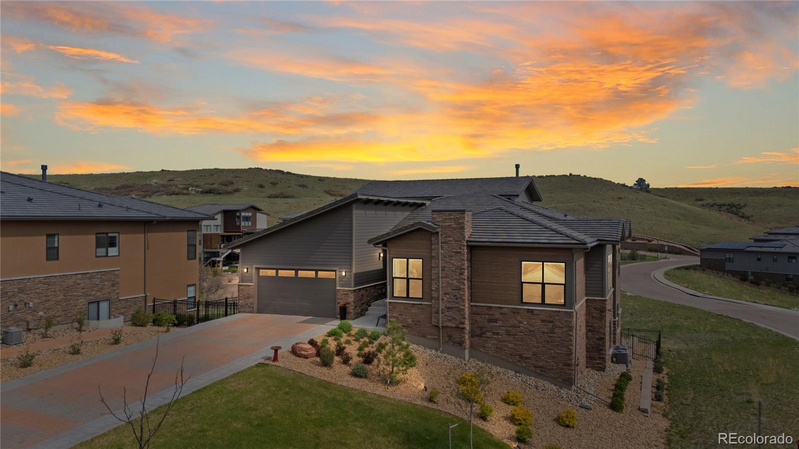 lone tree  House Search Picture