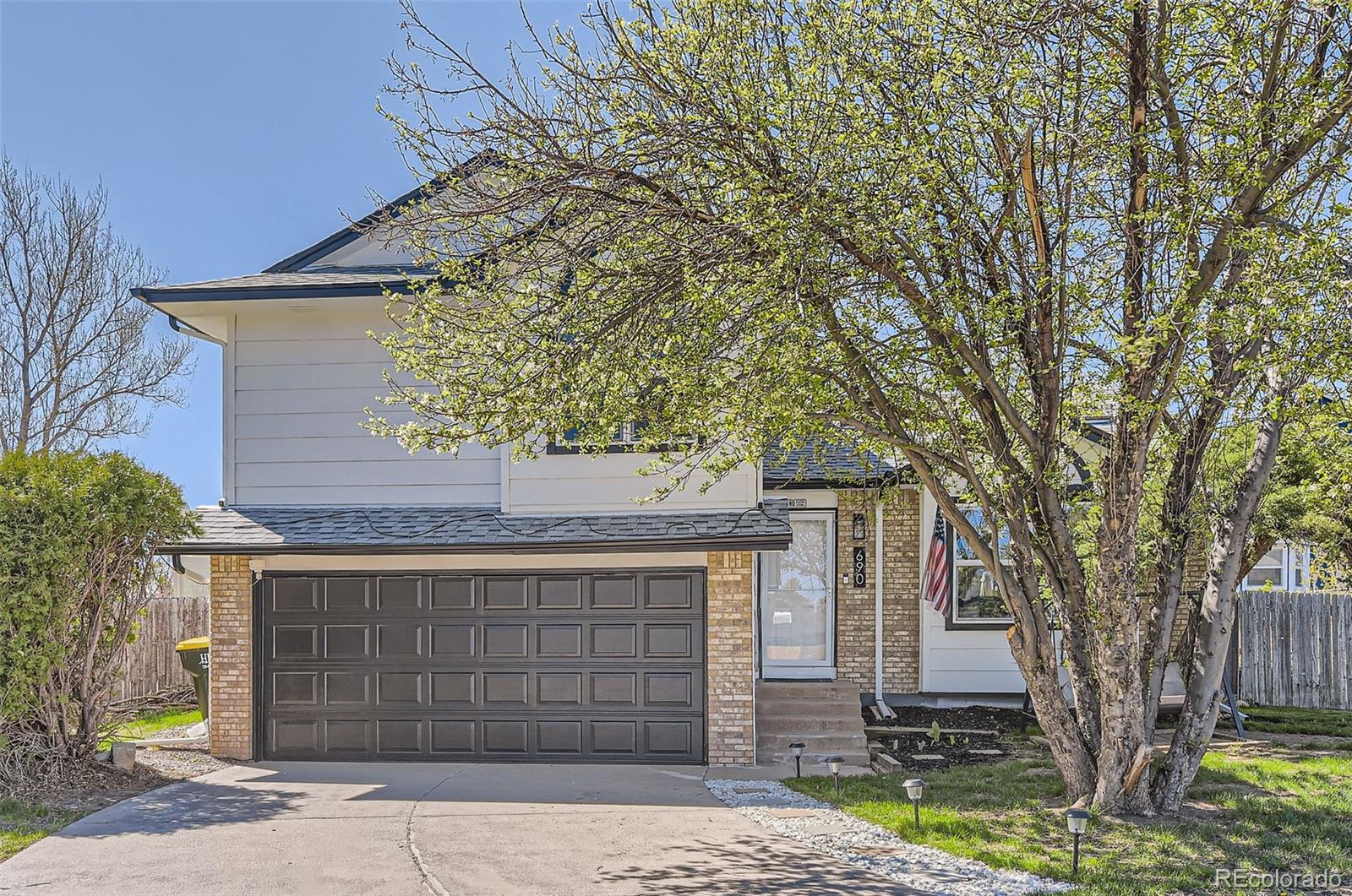 690  Howe Court, castle rock MLS: 2358071 Beds: 3 Baths: 2 Price: $548,850