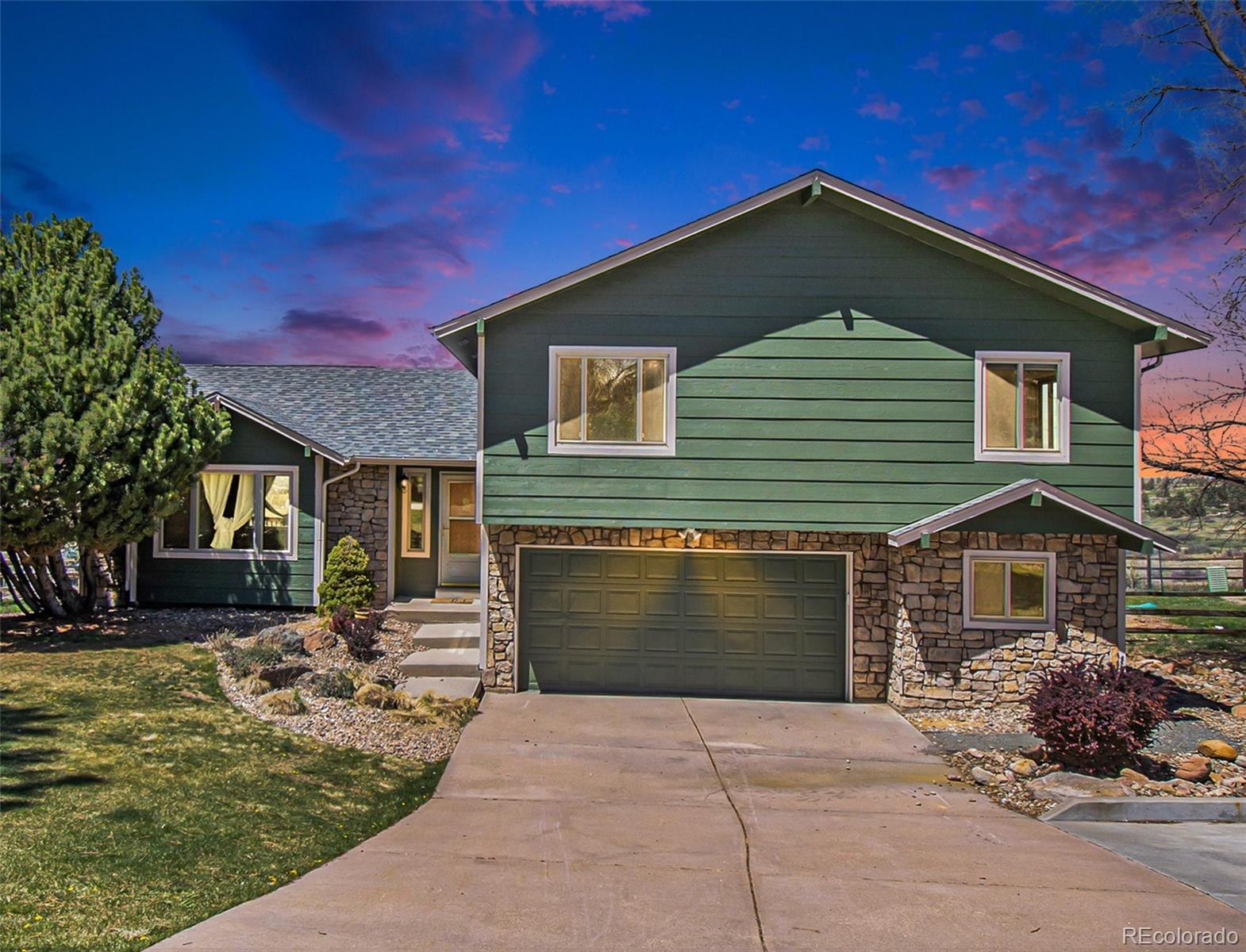 7701  Hillgate Way, parker MLS: 6930869 Beds: 4 Baths: 4 Price: $725,000