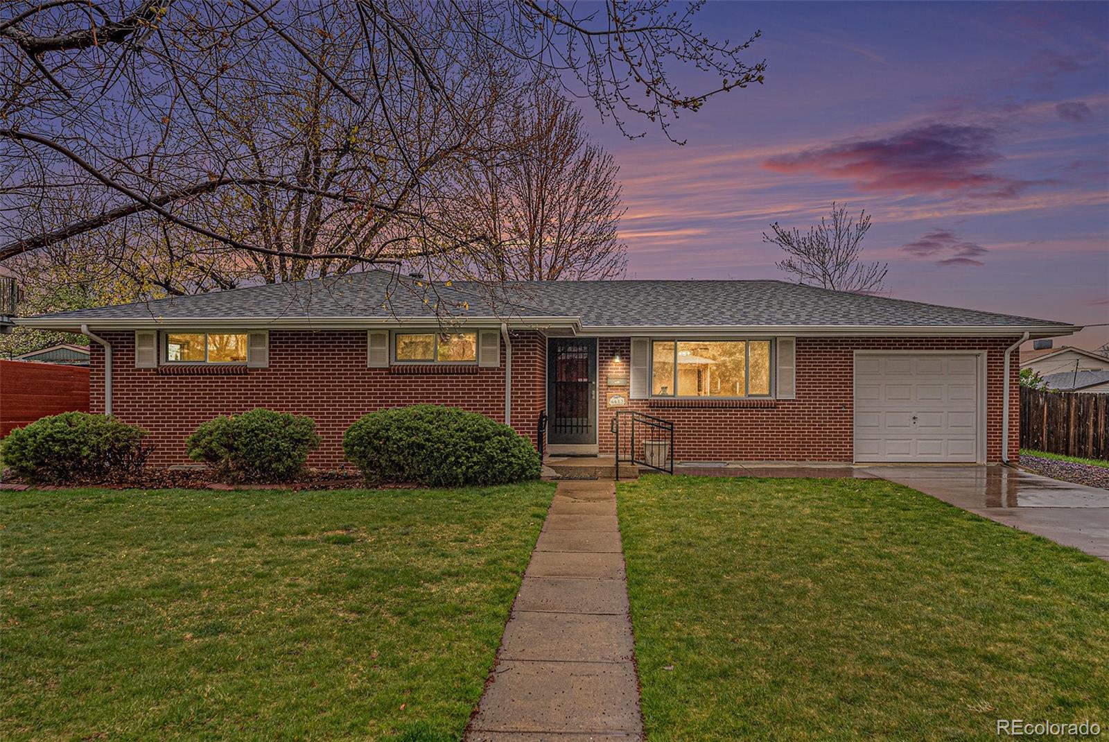 6613  Independence Street, arvada MLS: 1895510 Beds: 3 Baths: 2 Price: $645,000