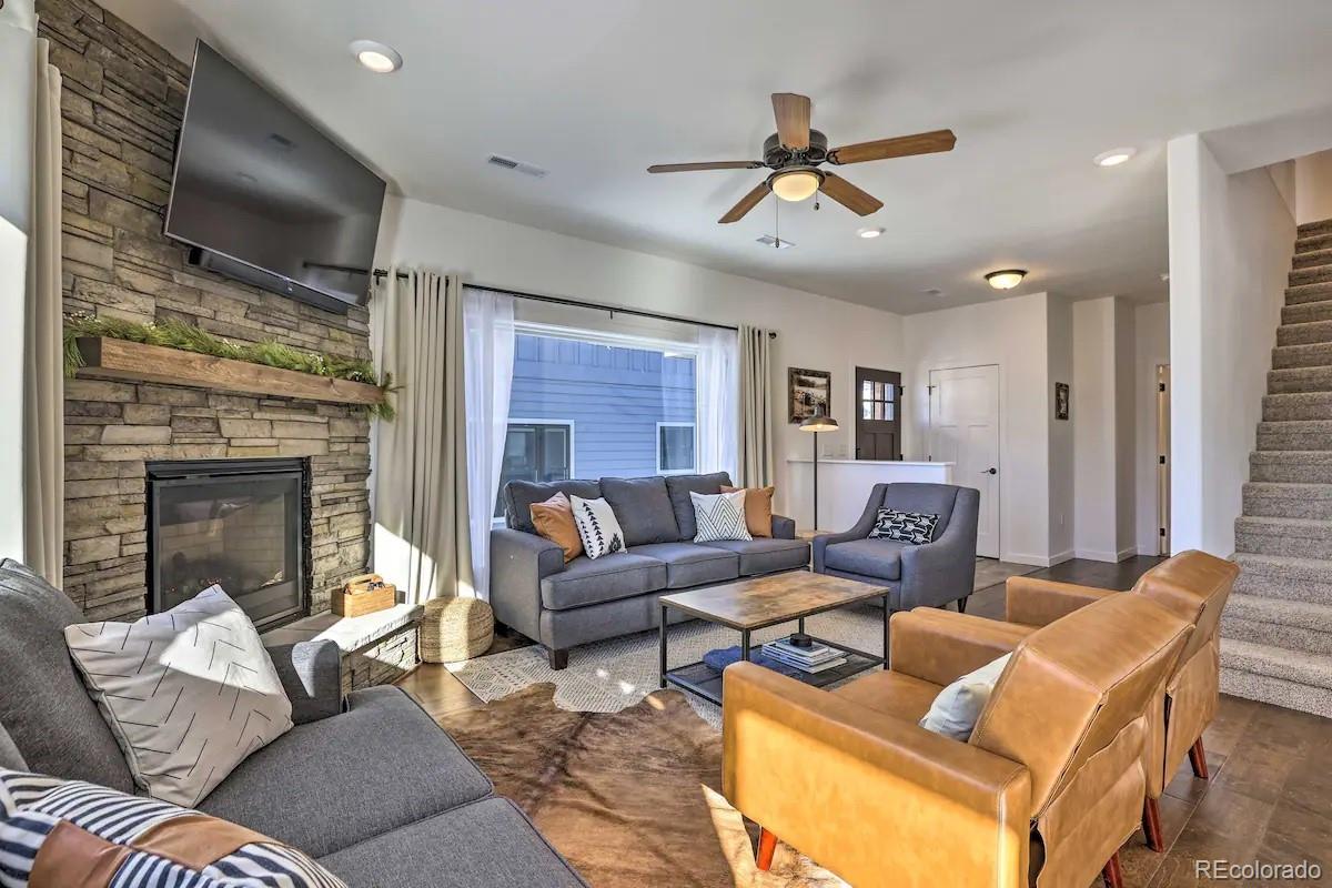 838B  Wapiti Drive, fraser  House Search MLS Picture