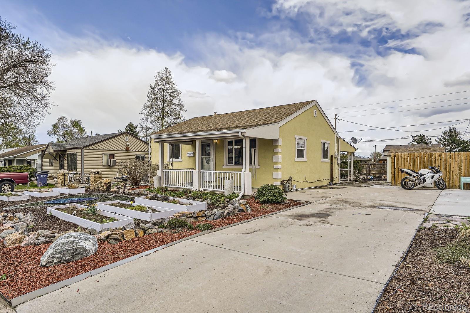 1254 S Osceola Street, denver MLS: 2884792 Beds: 2 Baths: 1 Price: $350,000