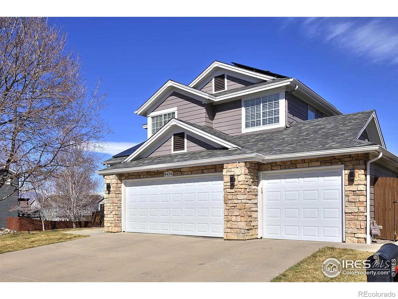 9436  Cody Drive, broomfield MLS: 4567891032556 Beds: 5 Baths: 4 Price: $750,000