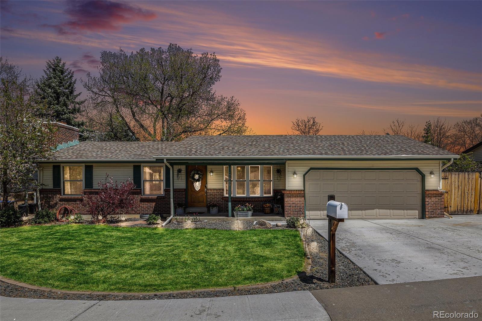 7960  Estes Court, arvada MLS: 9021269 Beds: 4 Baths: 2 Price: $625,000