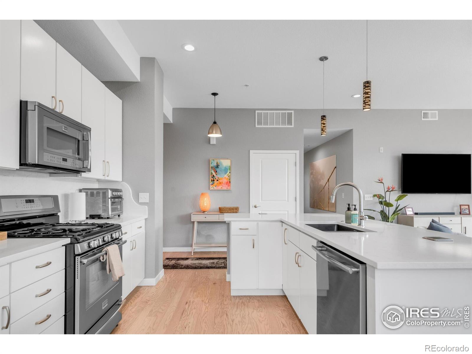boulder  House Search Picture
