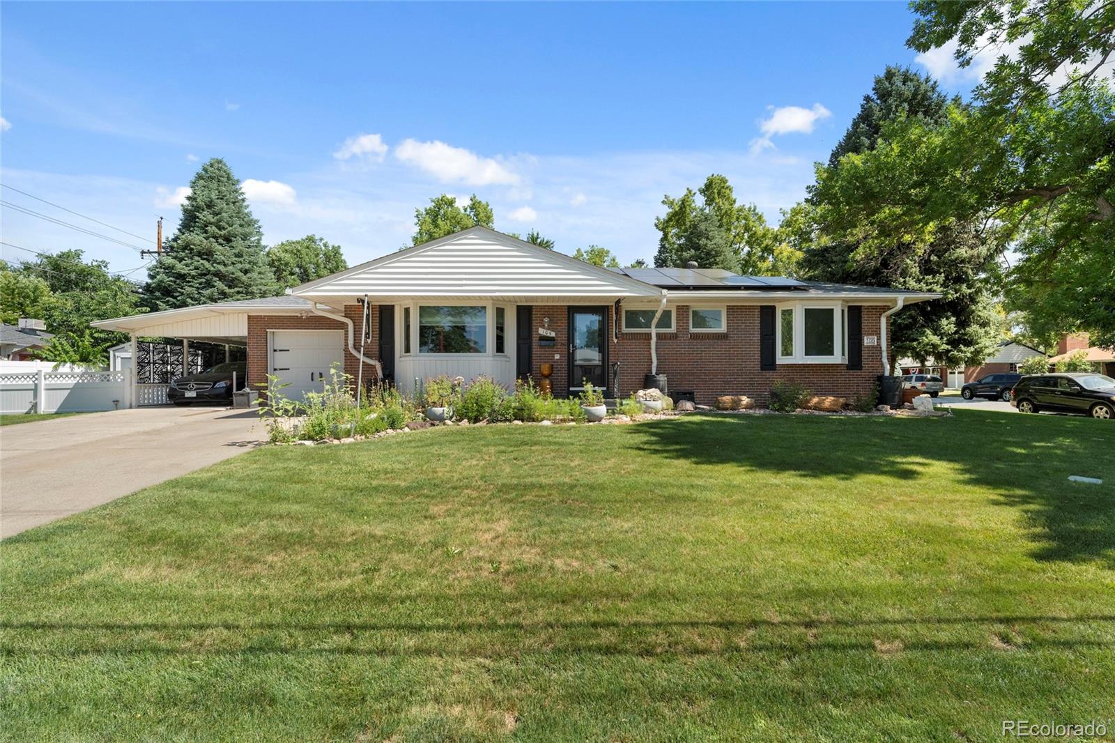105  Dudley Street, lakewood MLS: 8373283 Beds: 4 Baths: 3 Price: $840,000