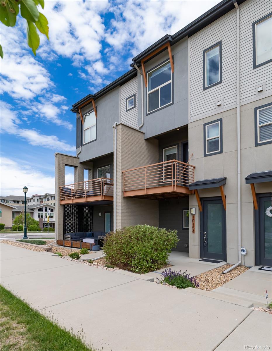 lone tree  House Search Picture