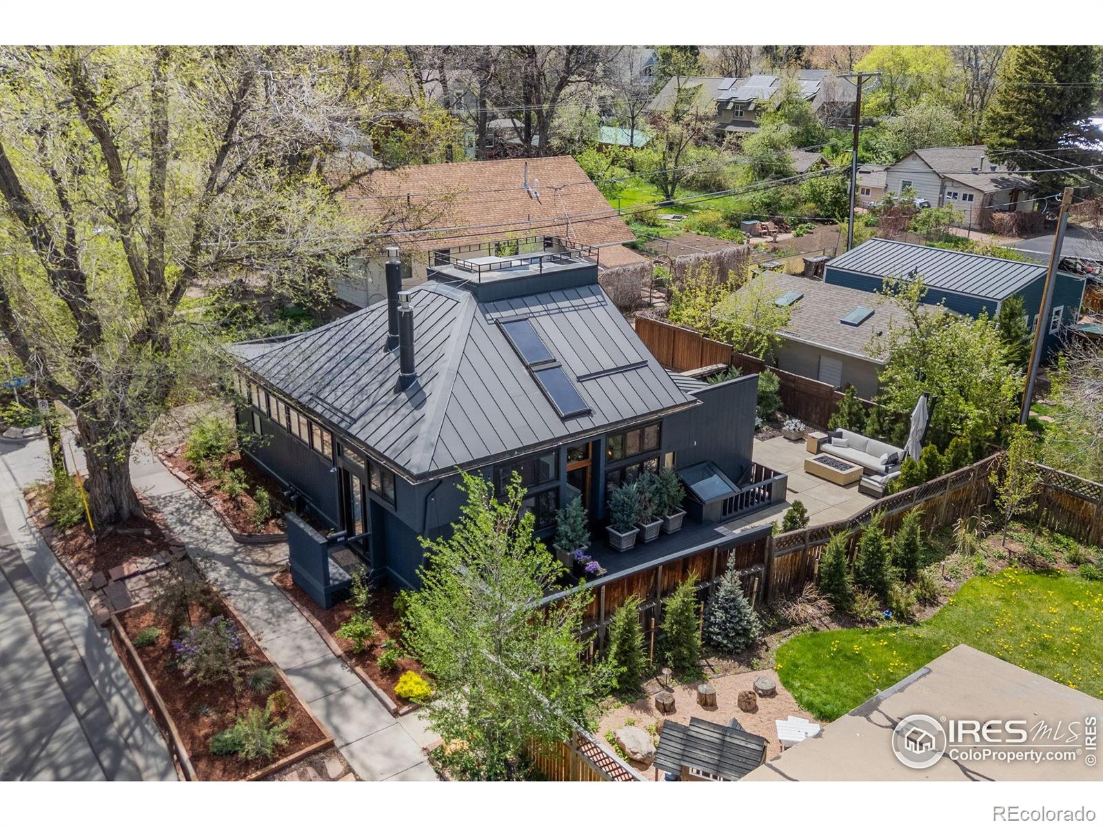 boulder  House Search Picture