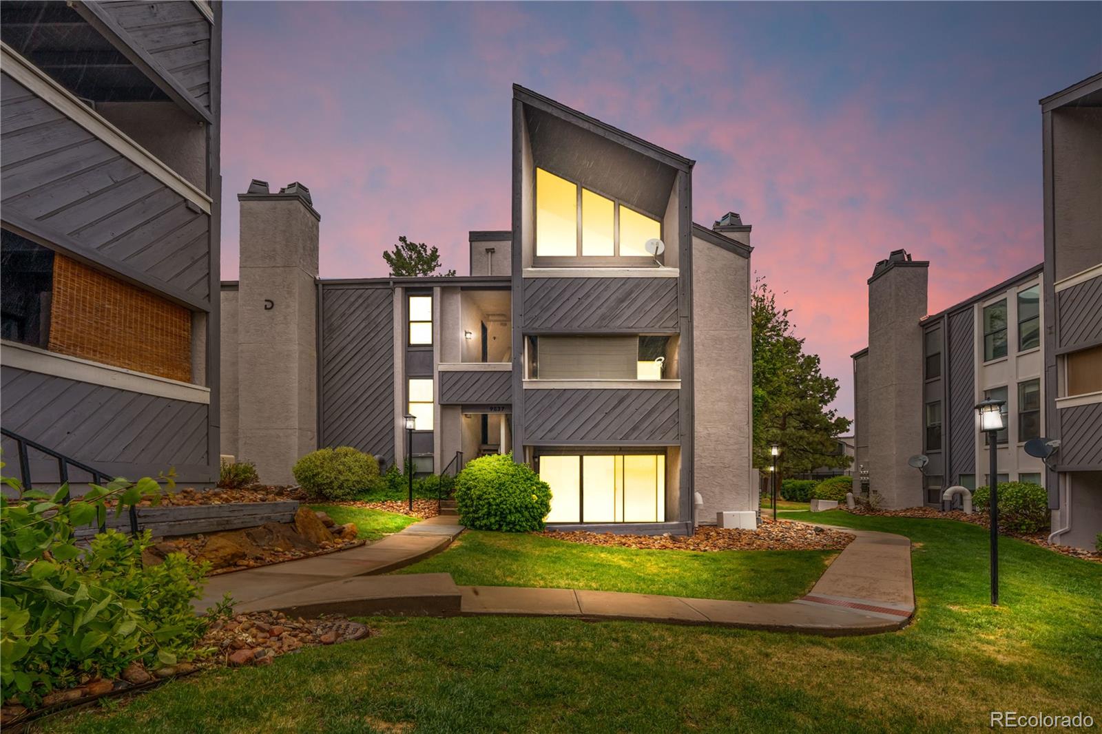 9837 E Peakview Avenue D05, Englewood  MLS: 6448885 Beds: 1 Baths: 1 Price: $210,000