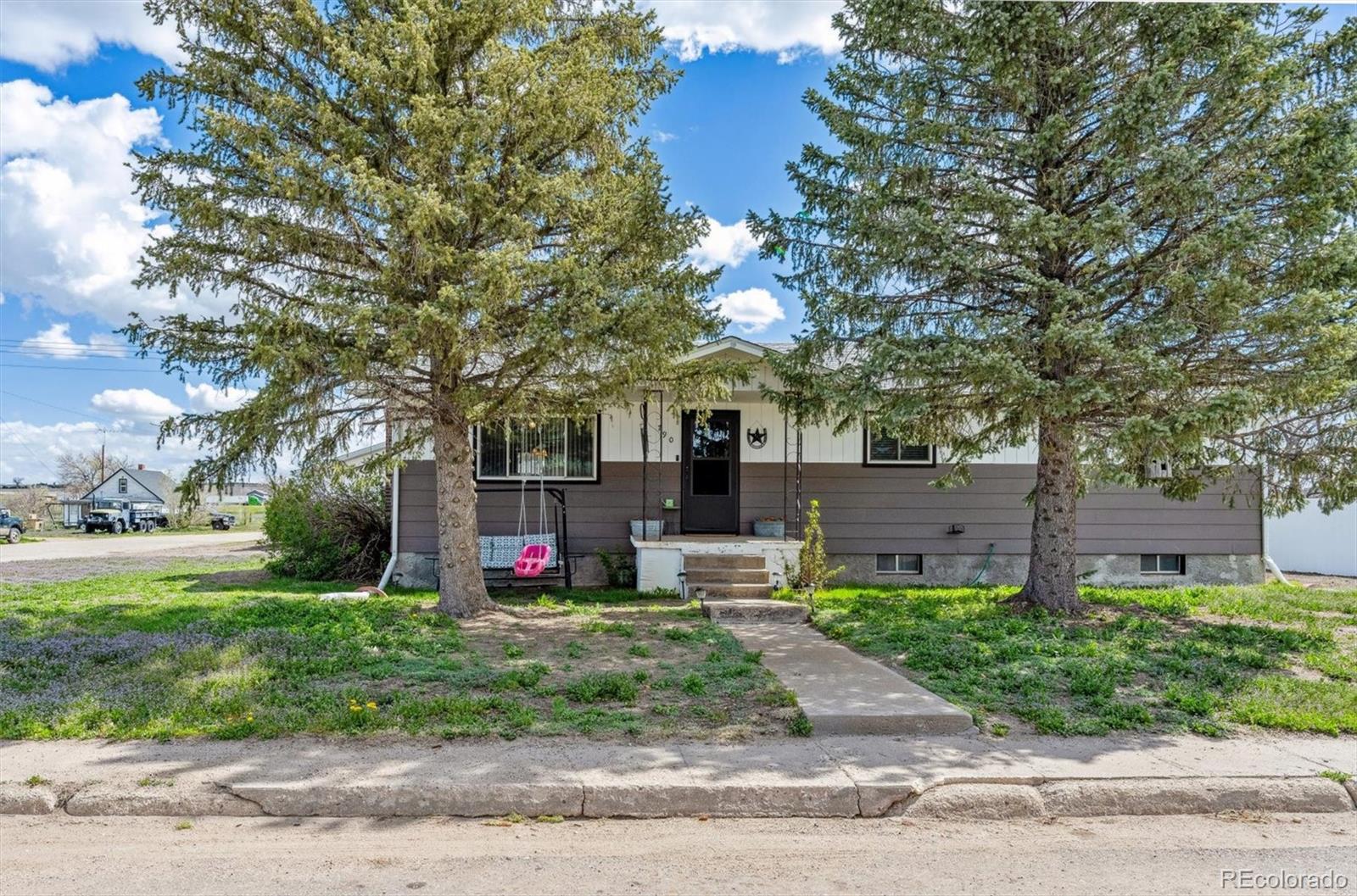 deer trail  House Search Picture