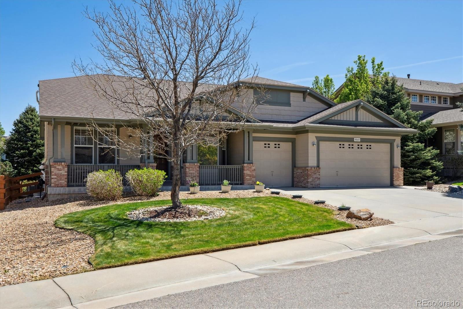 8068  Dressage Road, littleton MLS: 4048283 Beds: 3 Baths: 3 Price: $849,900