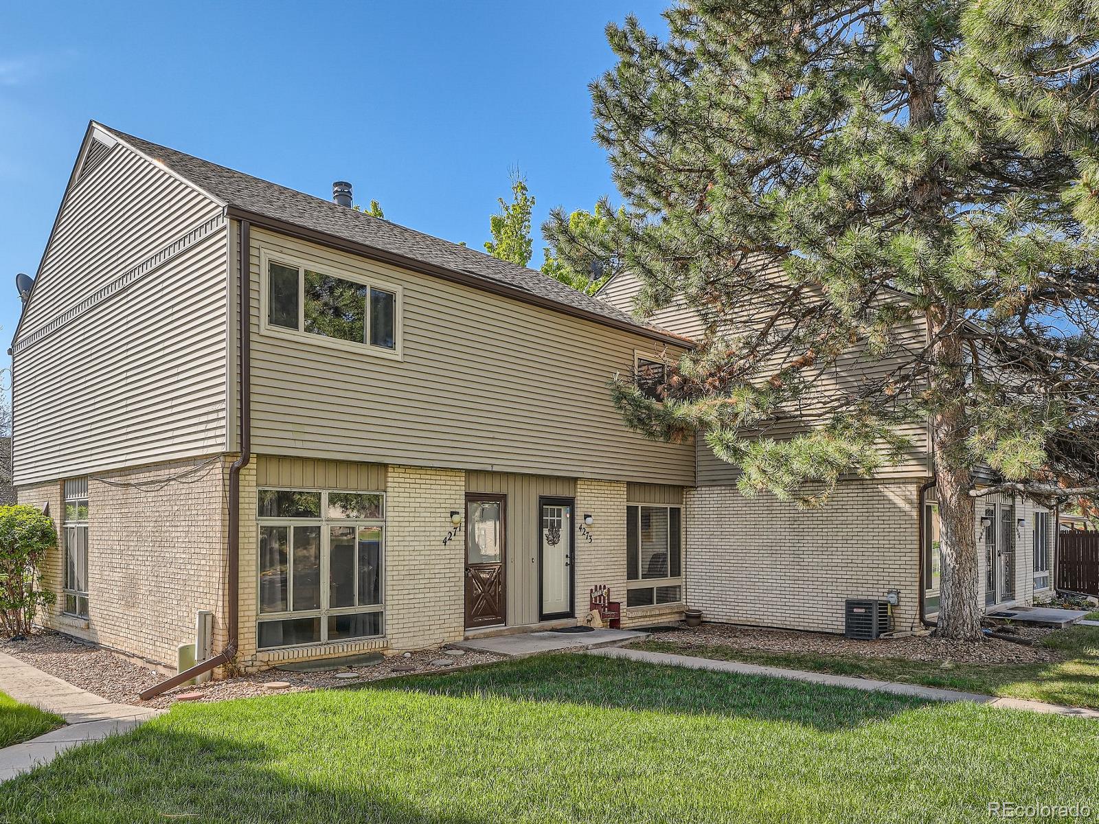 4273 W Ponds Circle, littleton MLS: 5054808 Beds: 2 Baths: 2 Price: $399,000