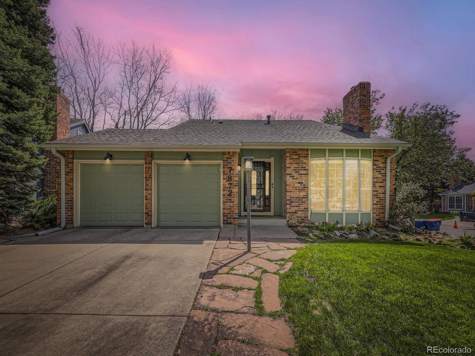 7872 S Hill Drive, littleton MLS: 5028799 Beds: 4 Baths: 3 Price: $824,999