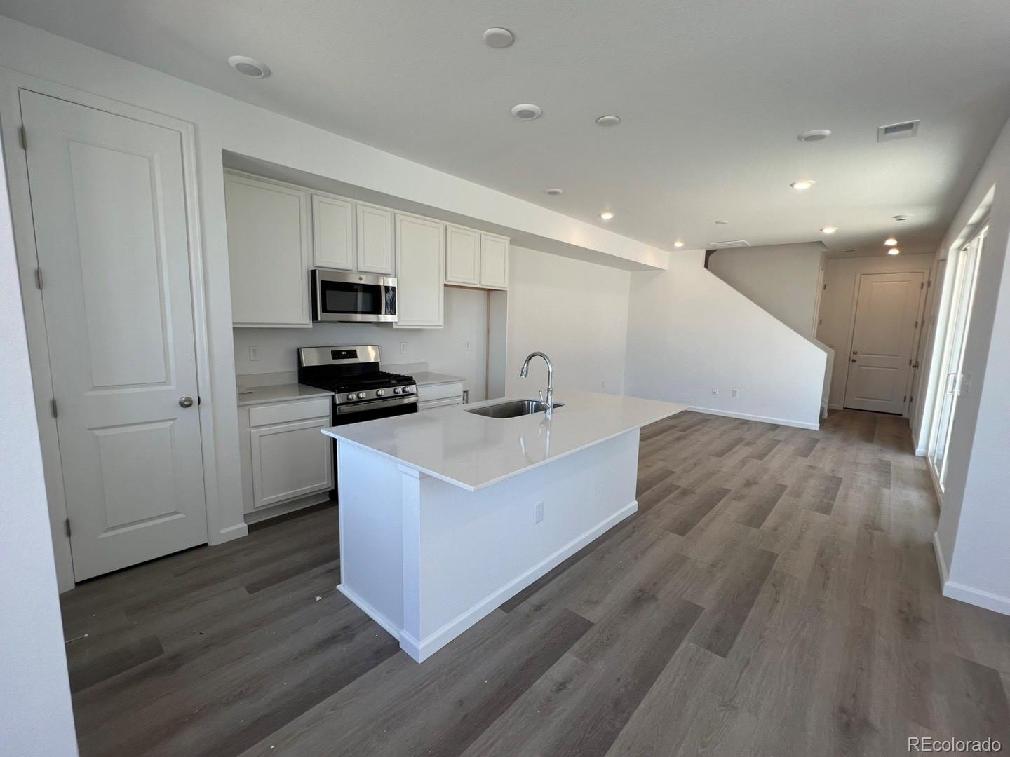 6658 N Nepal Court, aurora  House Search MLS Picture