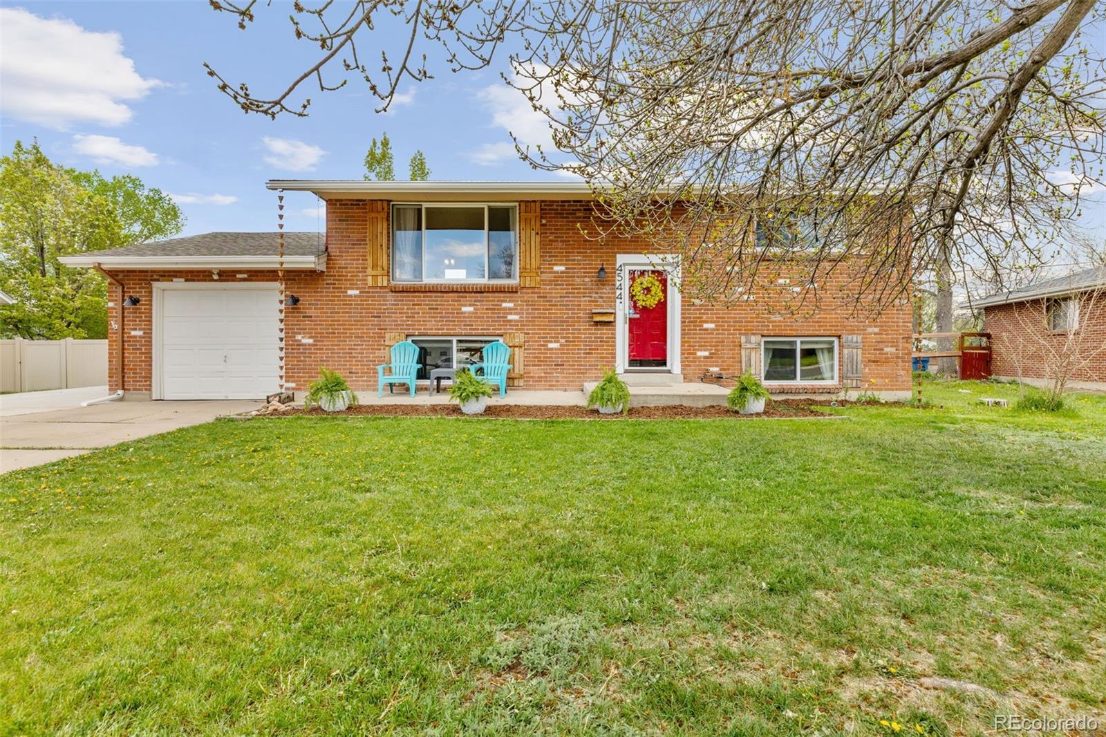 4544 W 65th Avenue, arvada MLS: 9765410 Beds: 4 Baths: 2 Price: $575,000
