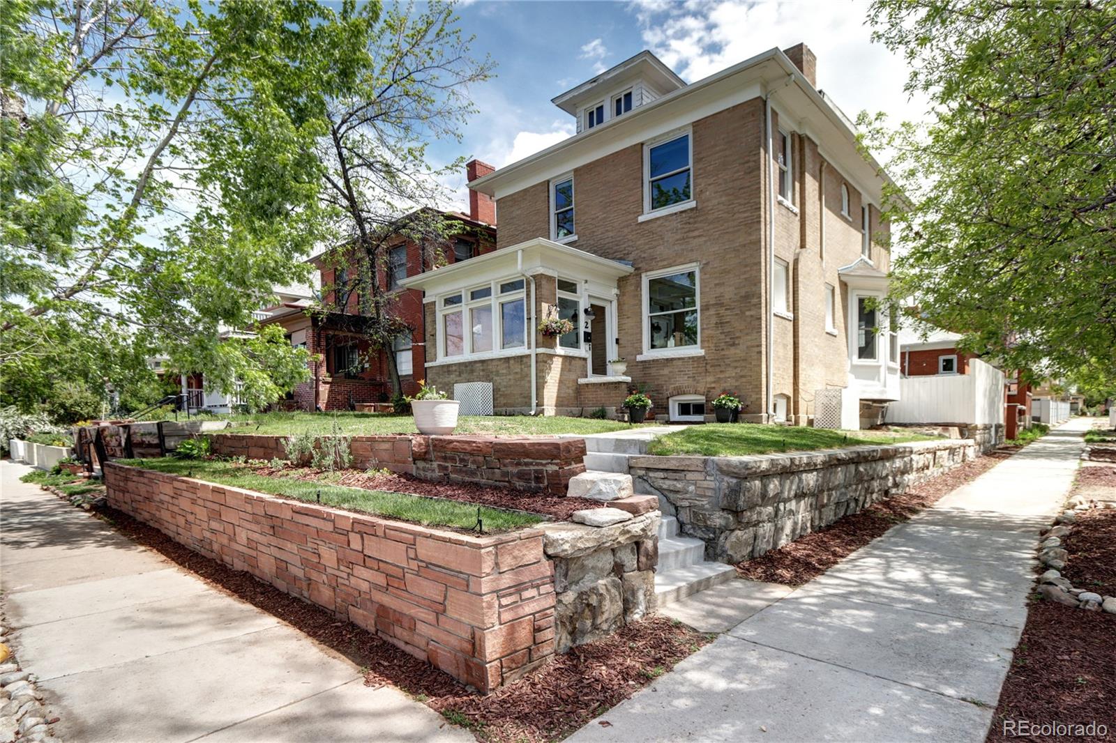 2 N Pennsylvania Street, denver MLS: 7083549 Beds: 3 Baths: 3 Price: $775,000