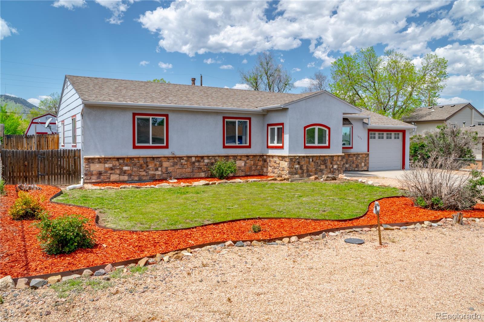 golden  House Search Picture