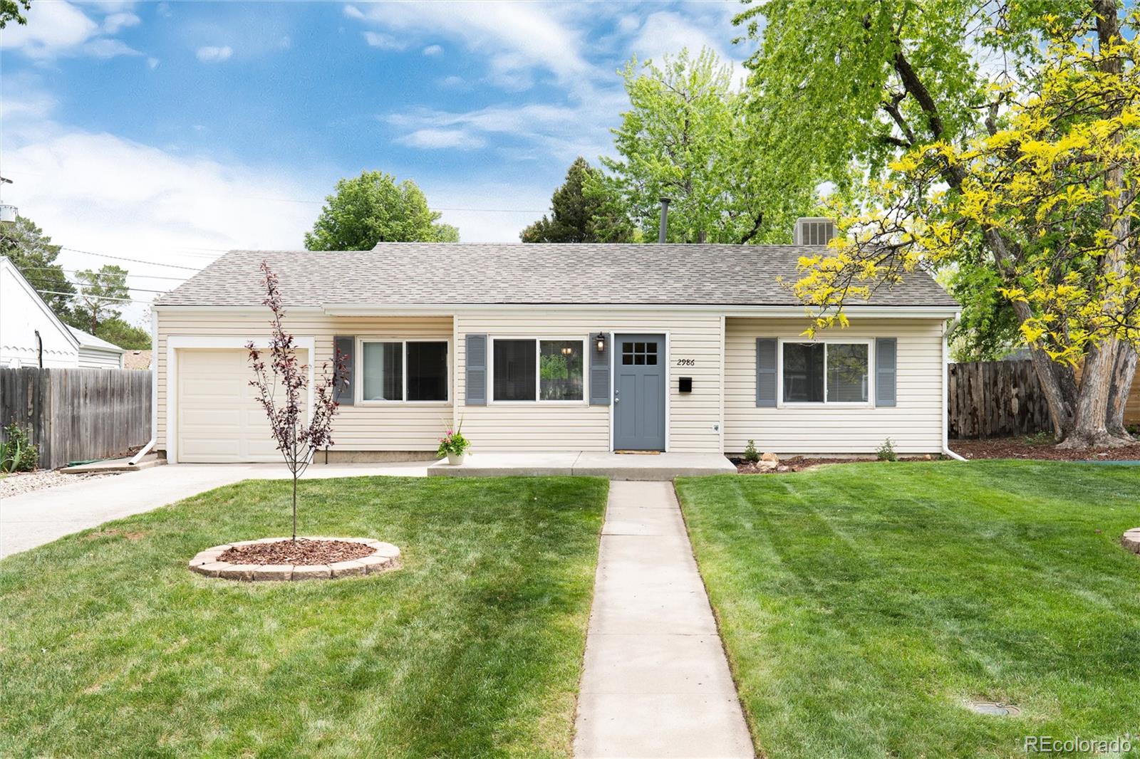 2986 S Elm Street, denver MLS: 2918313 Beds: 3 Baths: 2 Price: $625,000