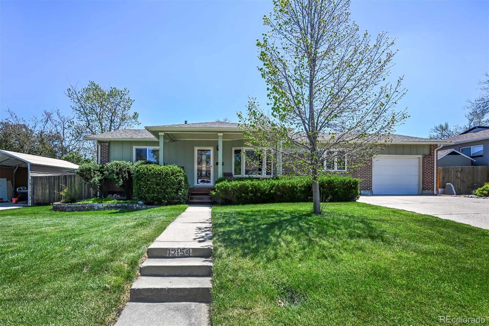 12154 W Exposition Drive, lakewood MLS: 2508997 Beds: 4 Baths: 2 Price: $628,000