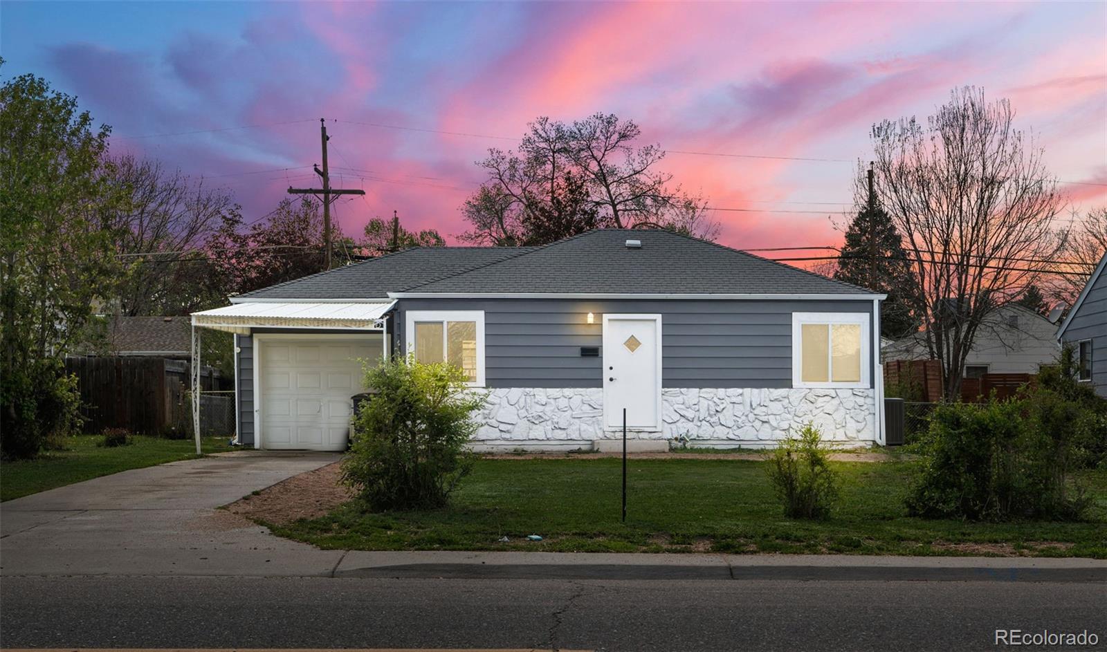 2205 S Irving Street, denver MLS: 2991052 Beds: 2 Baths: 1 Price: $415,000