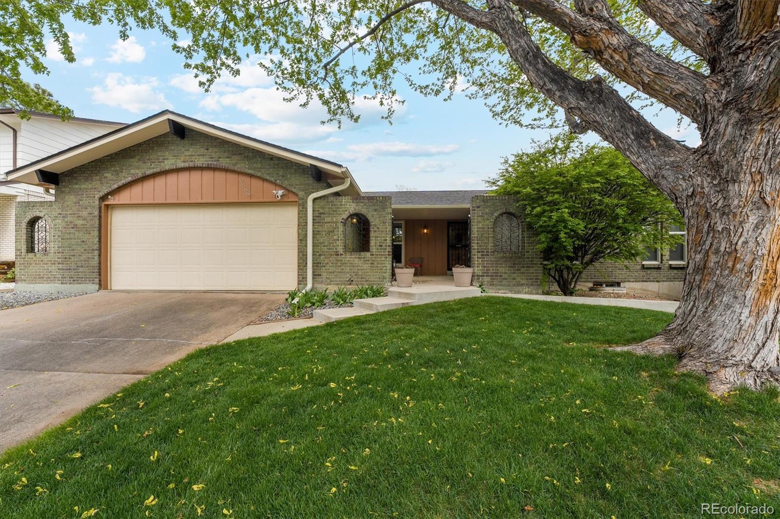 2588 S Flower Court, lakewood  House Search MLS Picture
