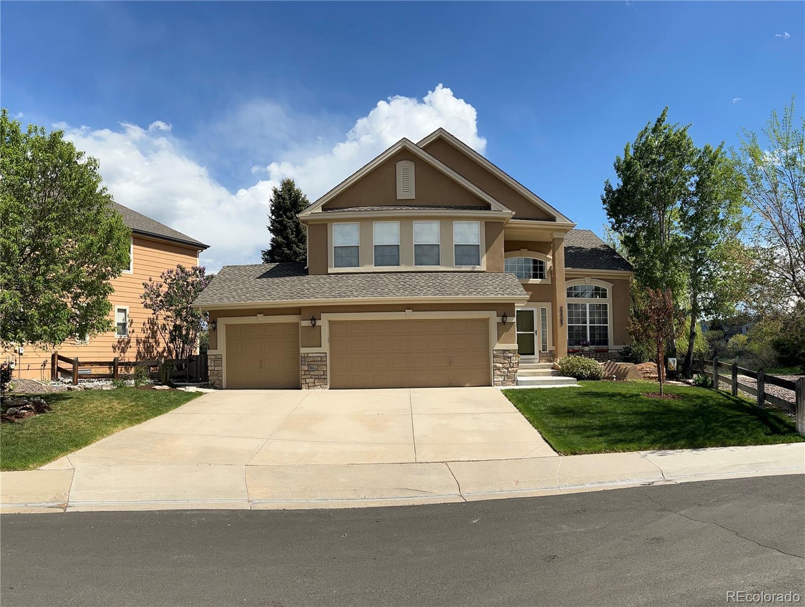 22302  Quail Run Way, parker MLS: 2618858 Beds: 3 Baths: 3 Price: $699,000