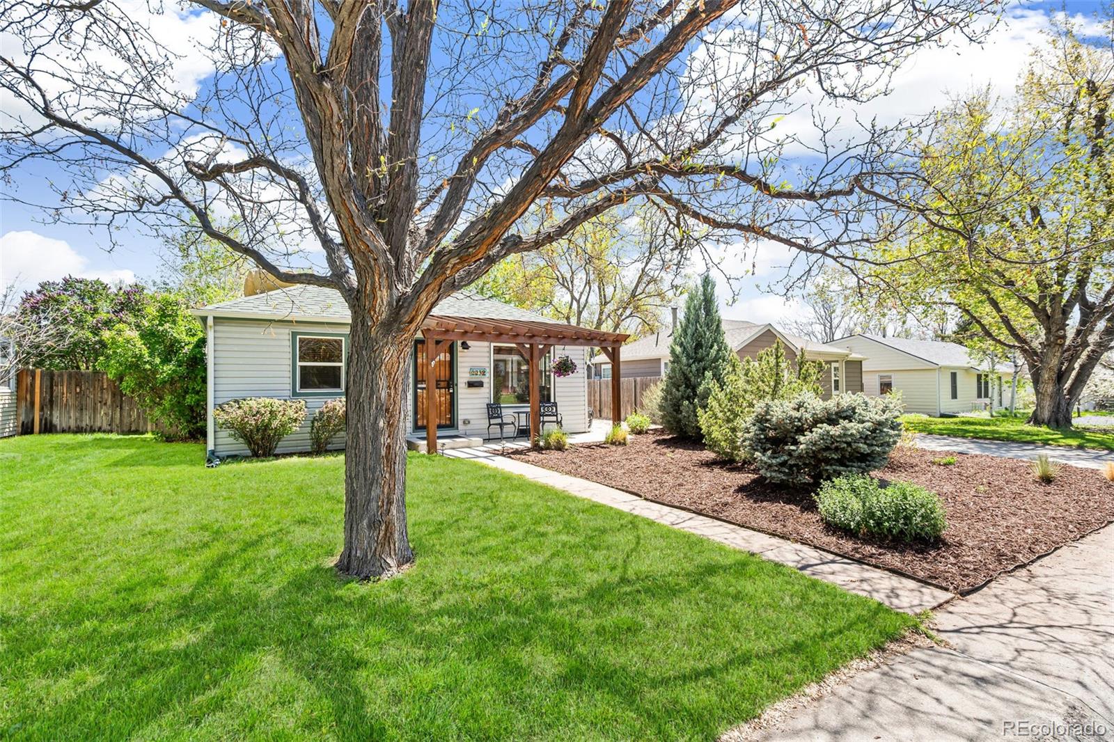 edgewater  House Search Picture