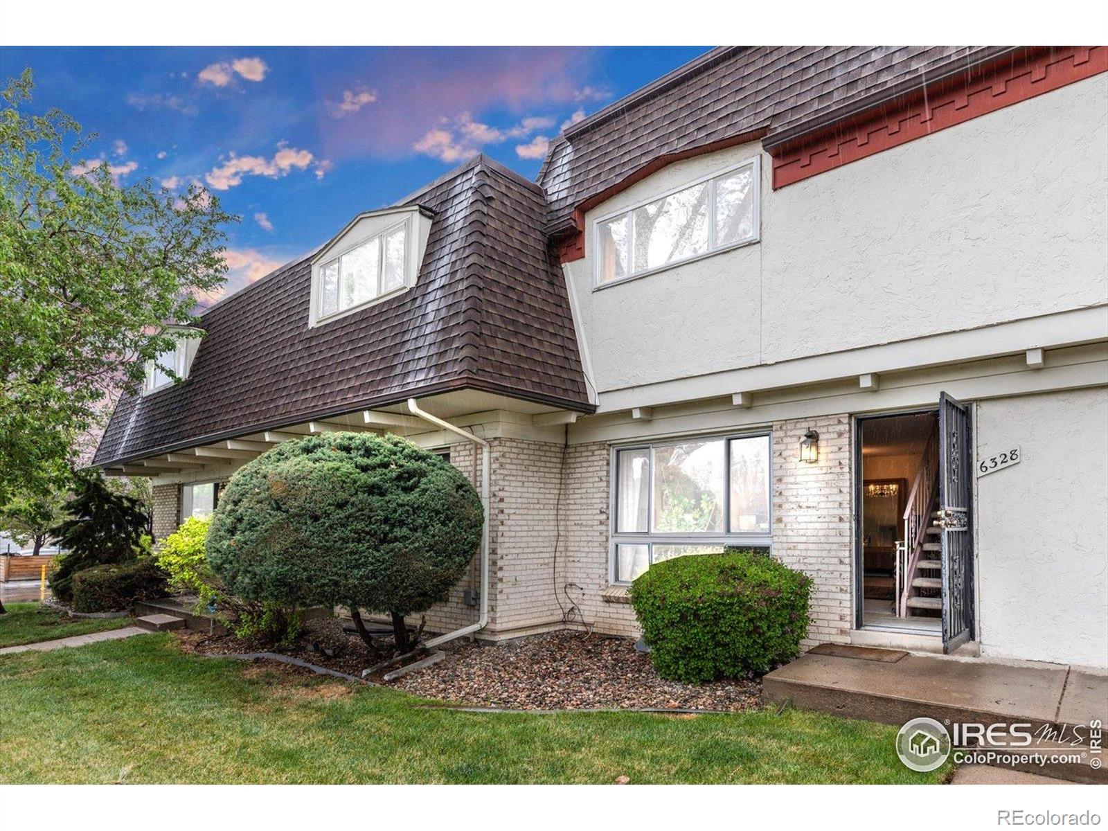 6328 E Mississippi Avenue , Denver  MLS: 4567891033569 Beds: 2 Baths: 2 Price: $325,000