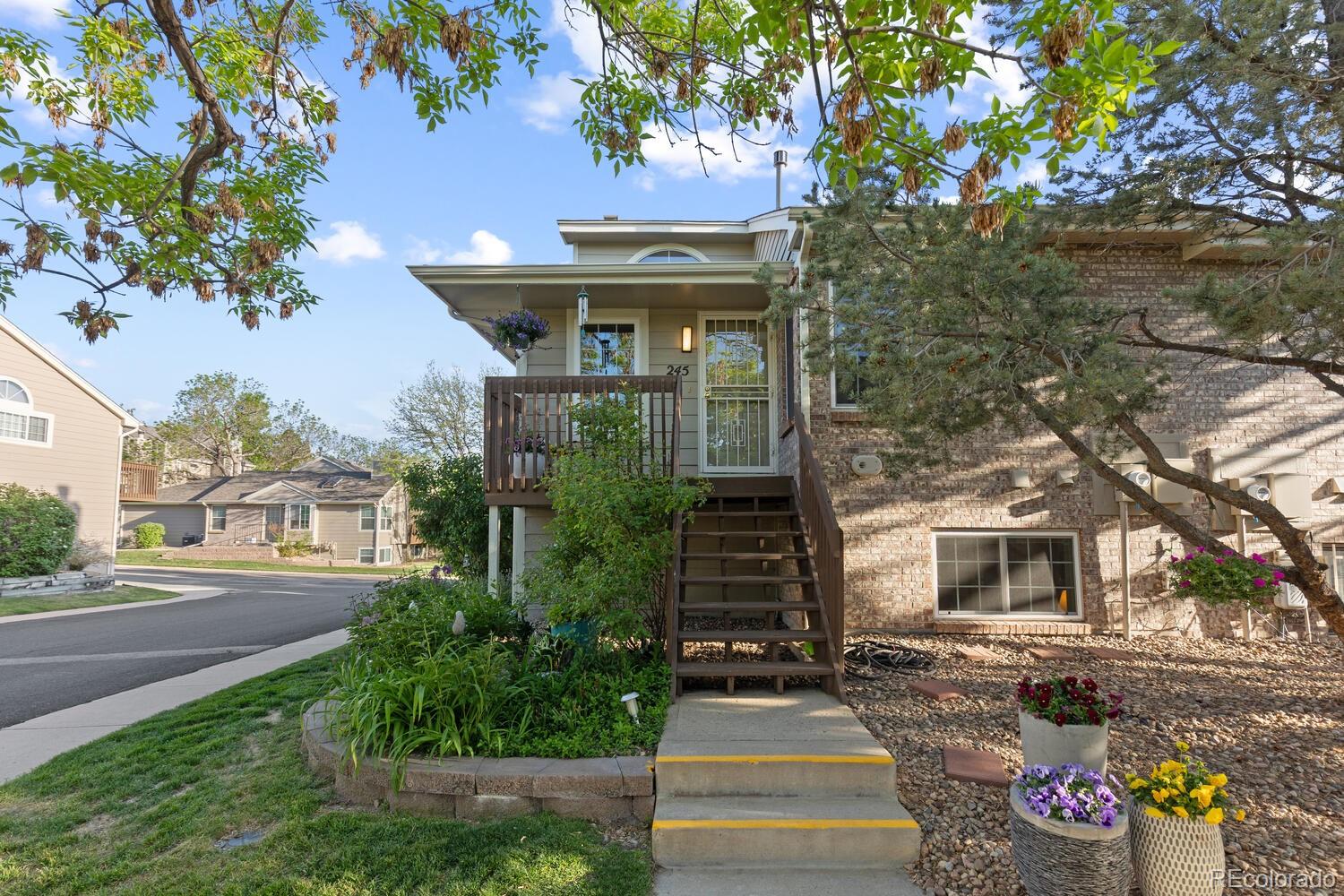 1470 S Quebec Way, denver MLS: 6982580 Beds: 2 Baths: 2 Price: $420,000