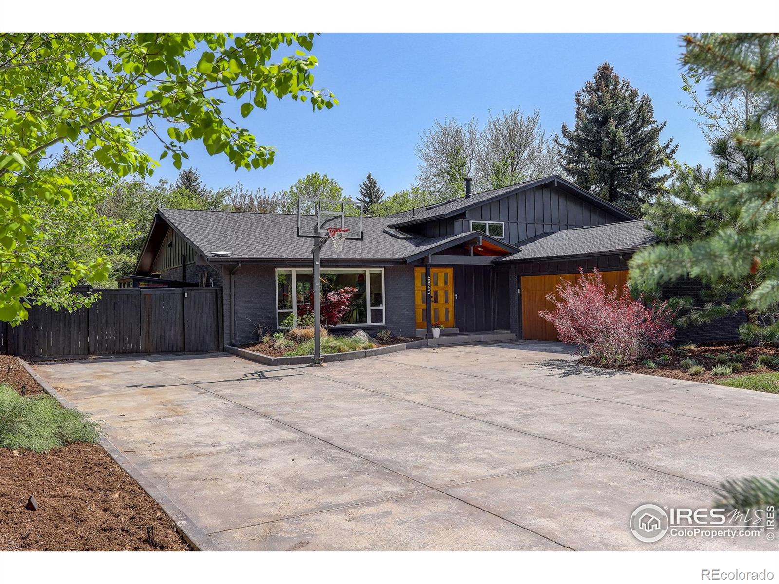 boulder  House Search Picture