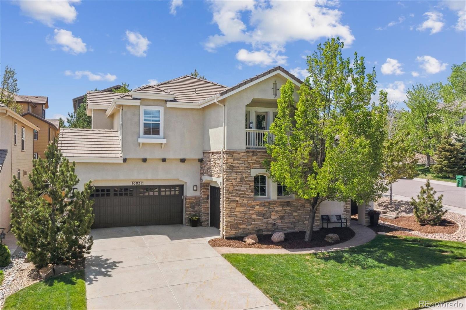 10832  Montvale Circle, highlands ranch MLS: 2863895 Beds: 5 Baths: 4 Price: $950,000