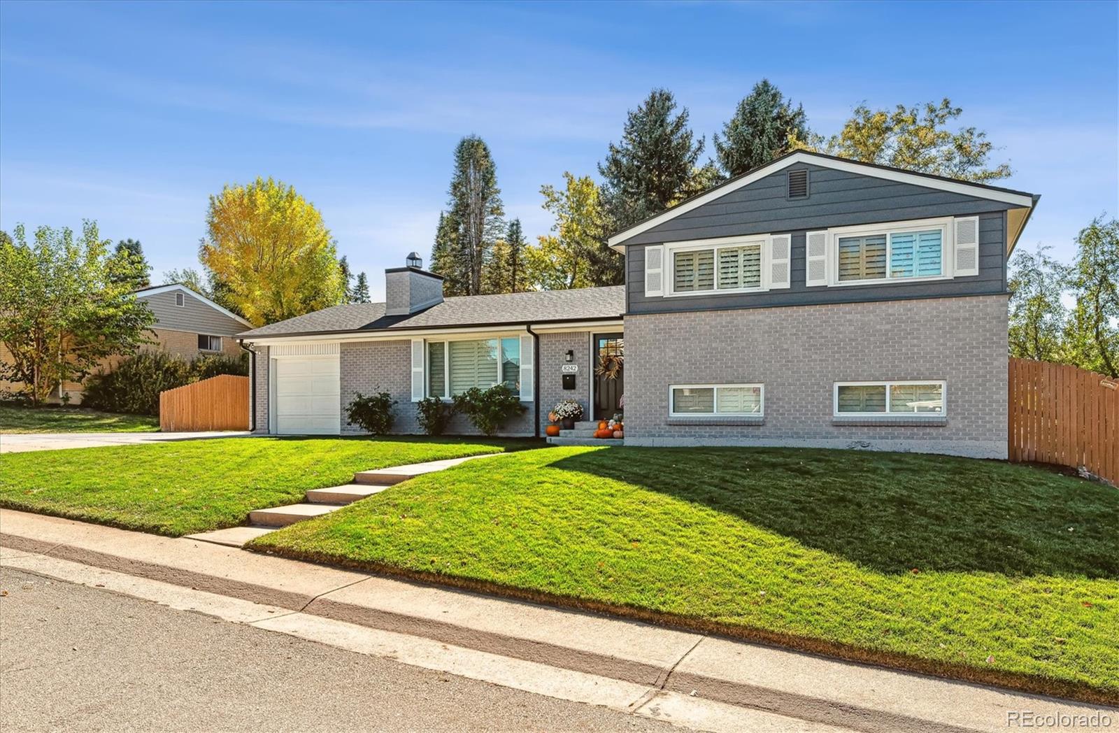8242 E Briarwood Place, centennial  House Search MLS Picture