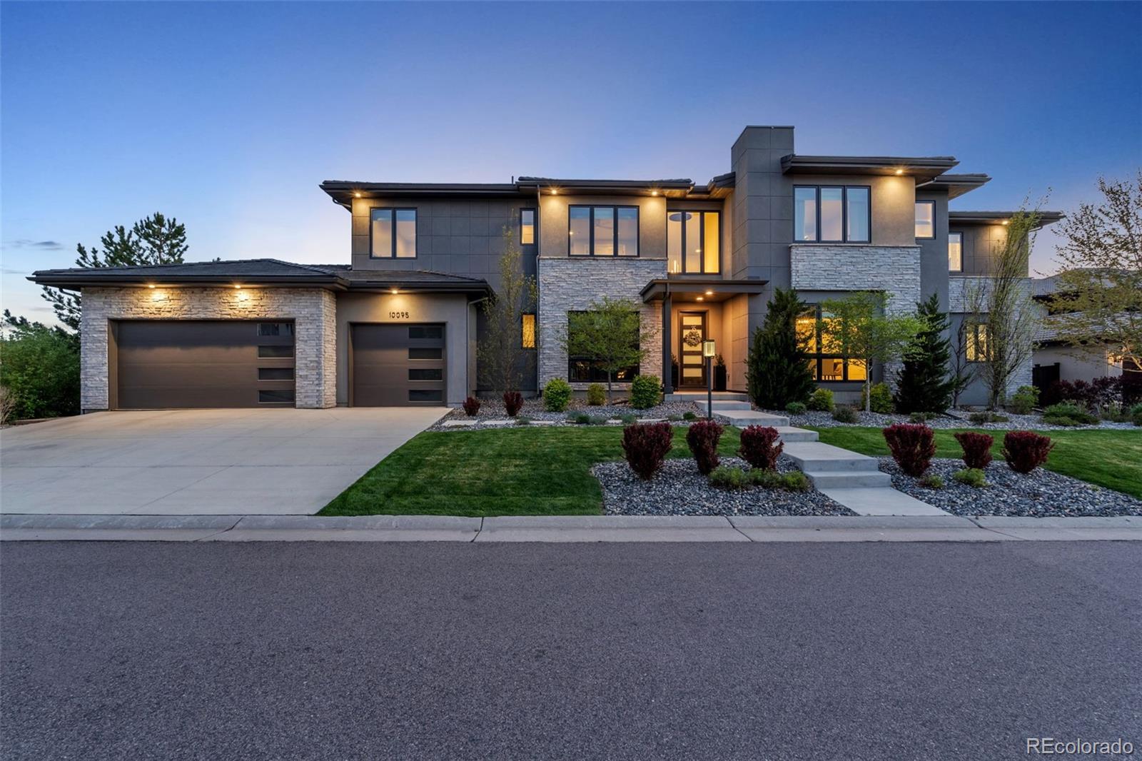 lone tree  House Search Picture