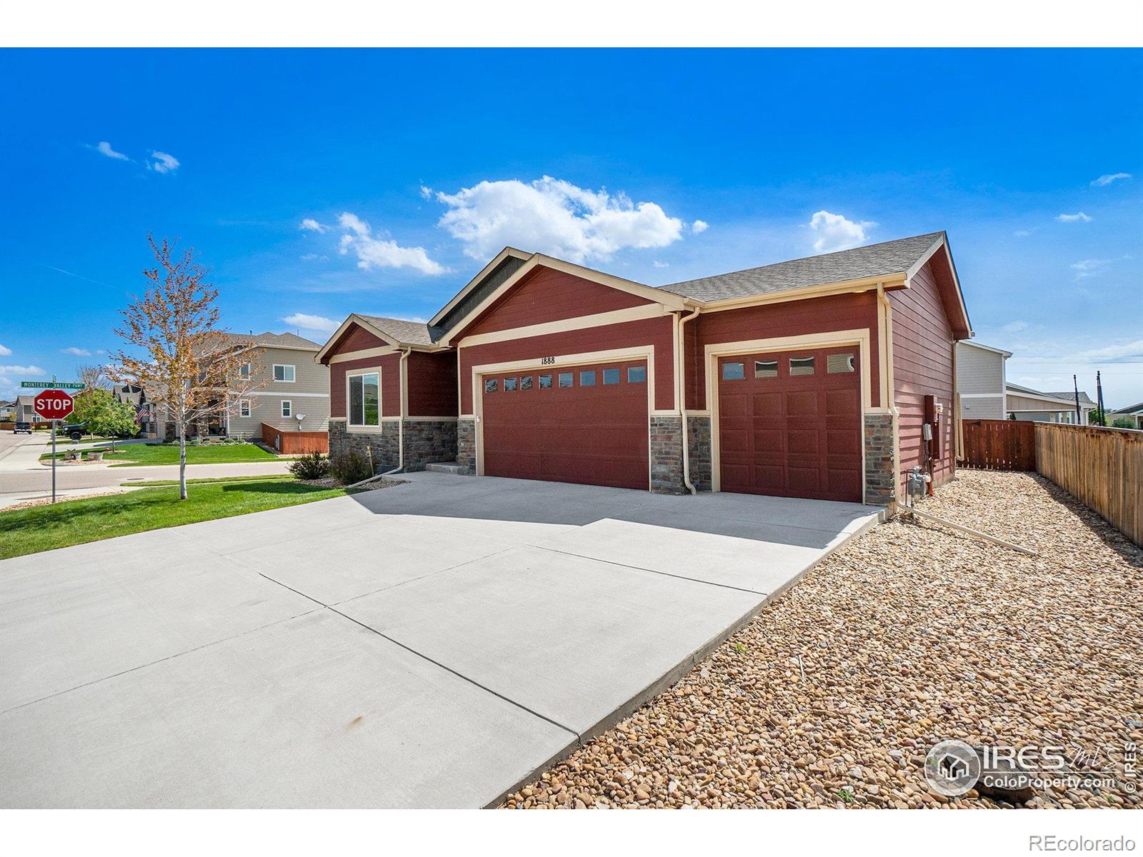 1888  Vista Plaza Street, severance  House Search MLS Picture