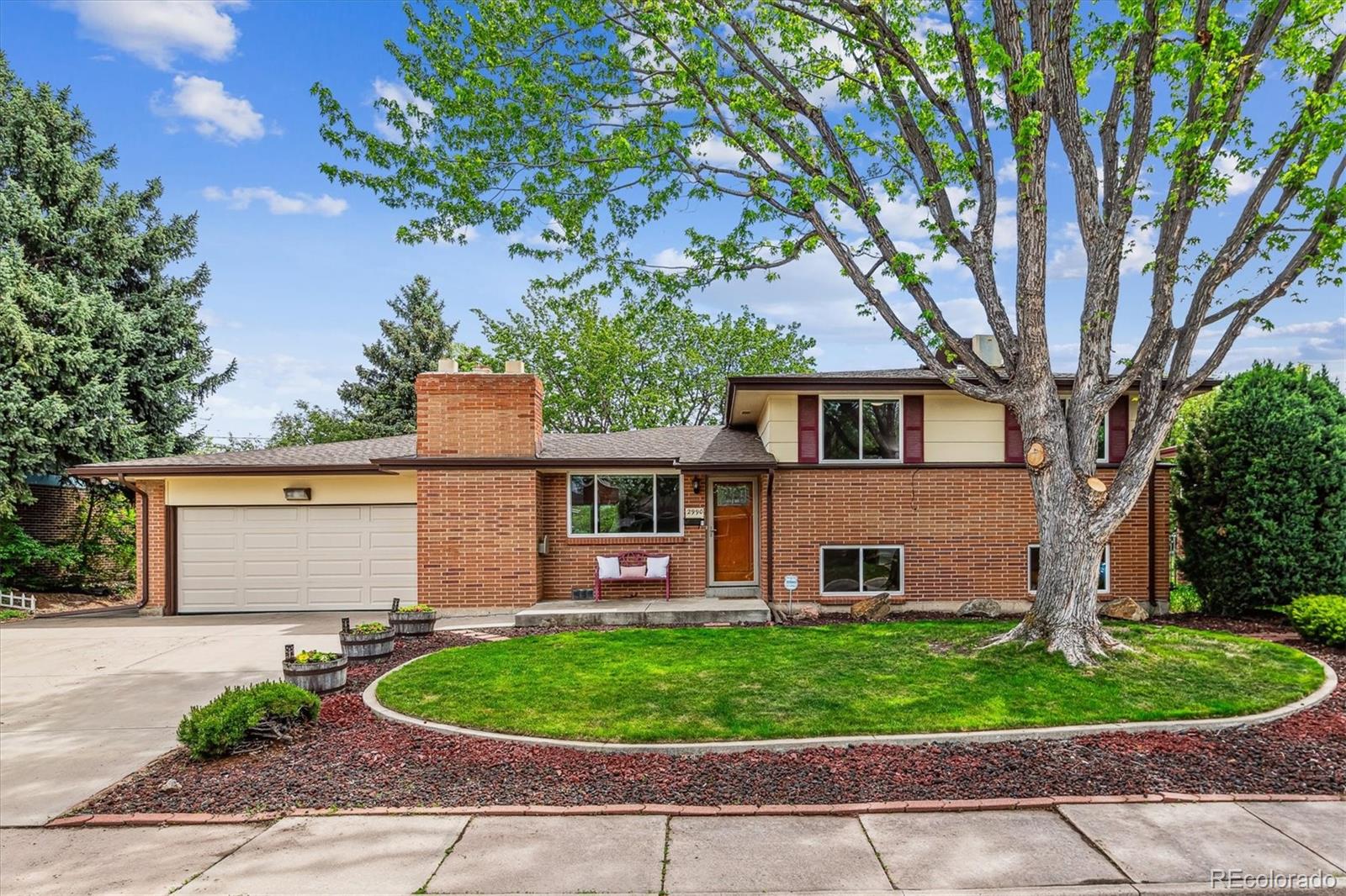 2990 S Jay Street, denver MLS: 7462271 Beds: 4 Baths: 3 Price: $600,000