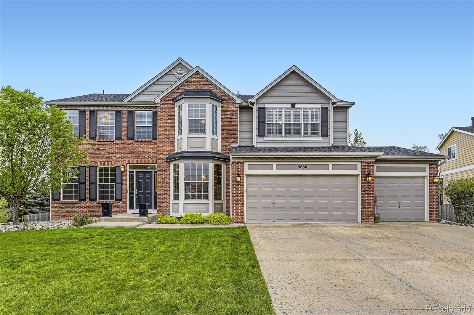 5660 E Burlington Drive, castle rock MLS: 3646779 Beds: 5 Baths: 4 Price: $825,000