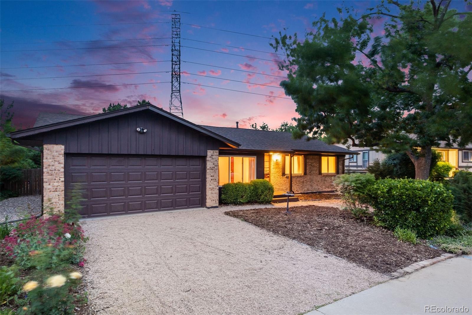 7382 E Bates Drive, denver MLS: 2837539 Beds: 4 Baths: 3 Price: $624,500