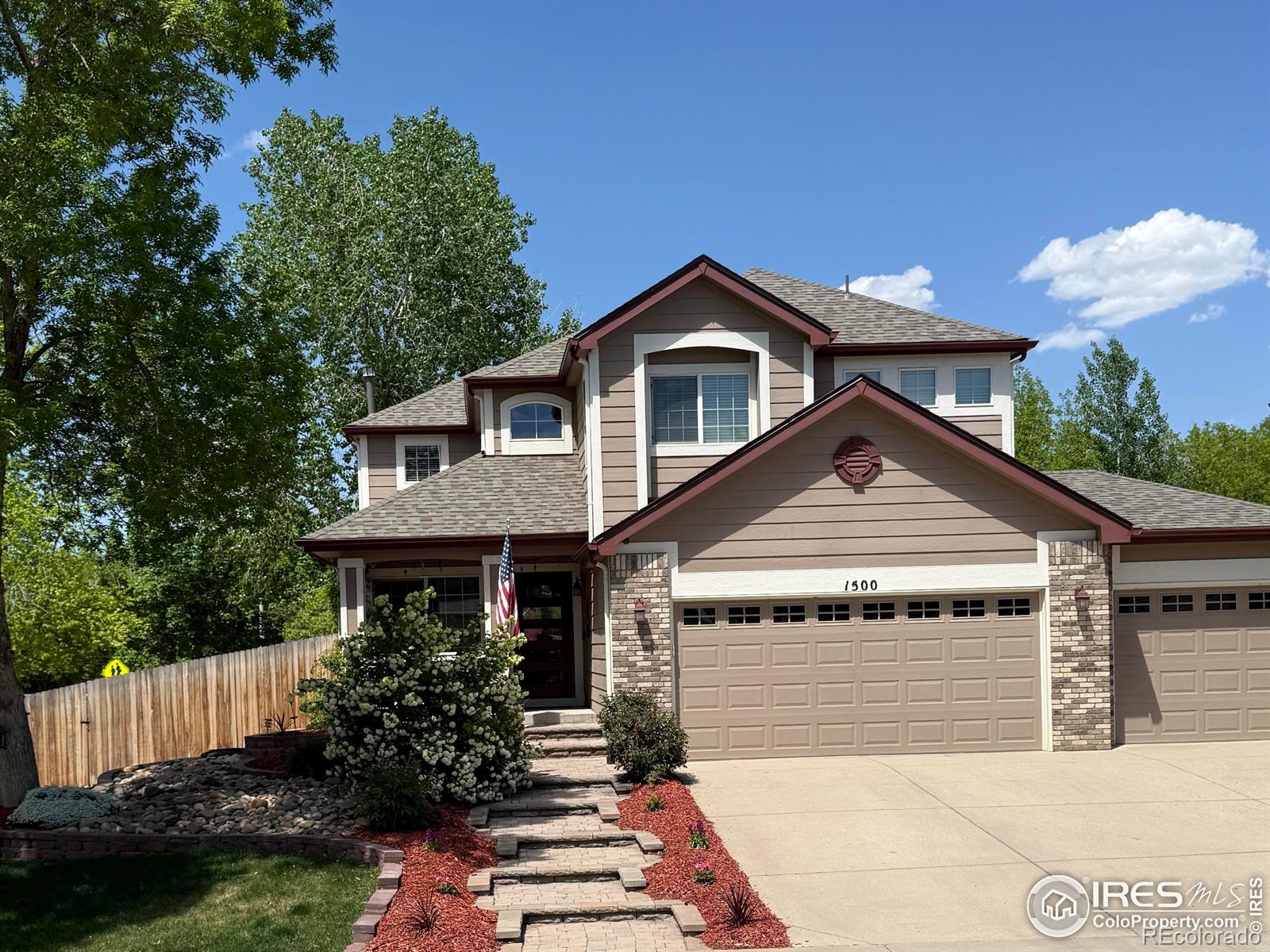 1500  Red Mountain Drive, longmont MLS: 4567891033836 Beds: 5 Baths: 4 Price: $775,000