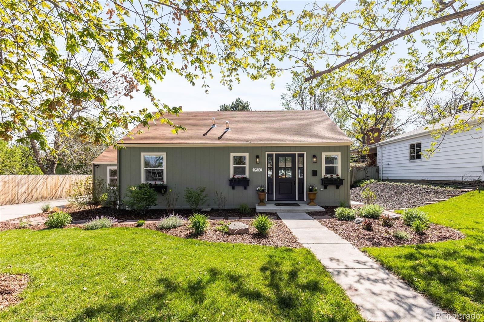 2520 S Race Street, denver MLS: 8577183 Beds: 4 Baths: 3 Price: $975,000